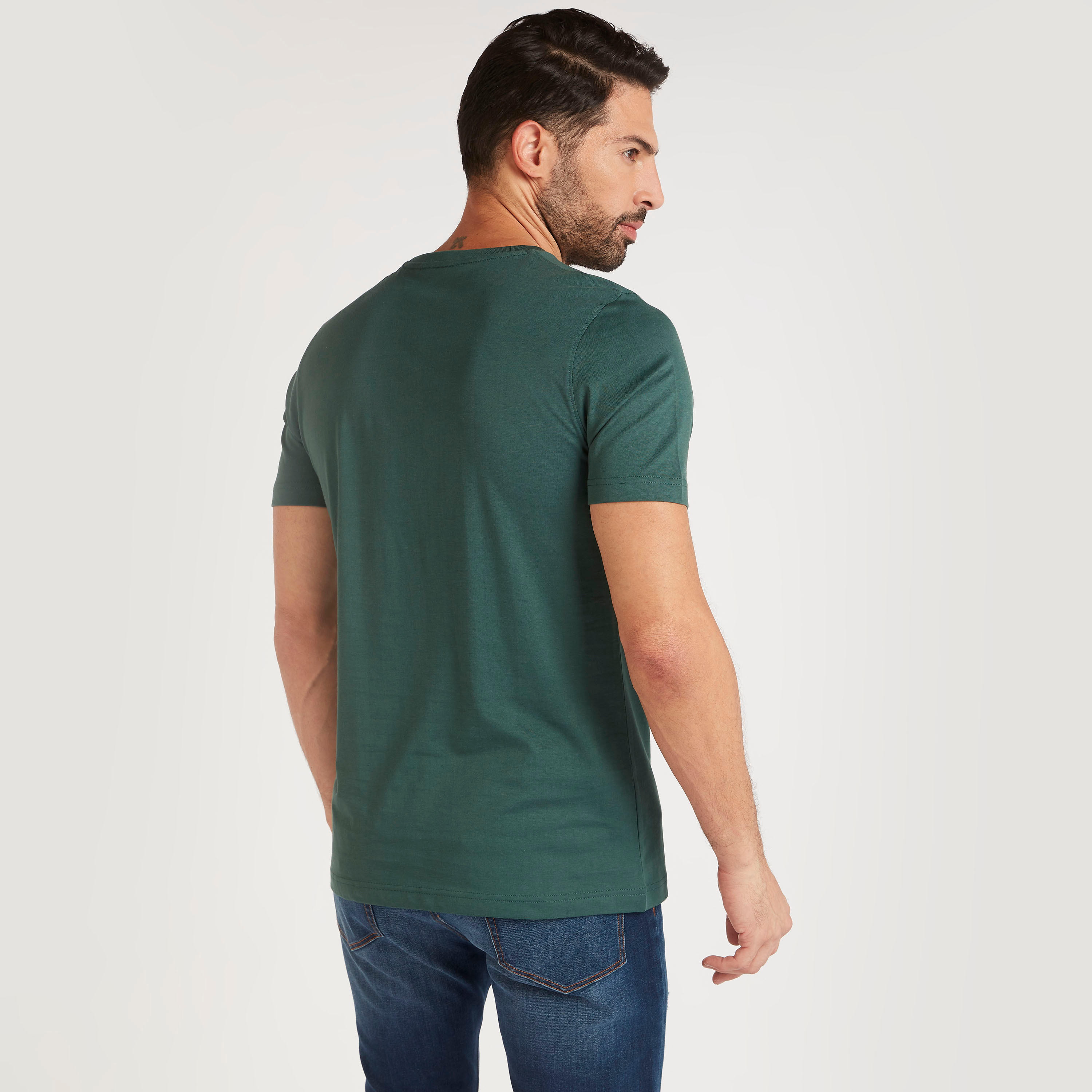 تيشيرت بياقة ضيّقة وأكمام قصيرة وطبعات-men-clothing-tshirtsandpolos-tshirts-image-4