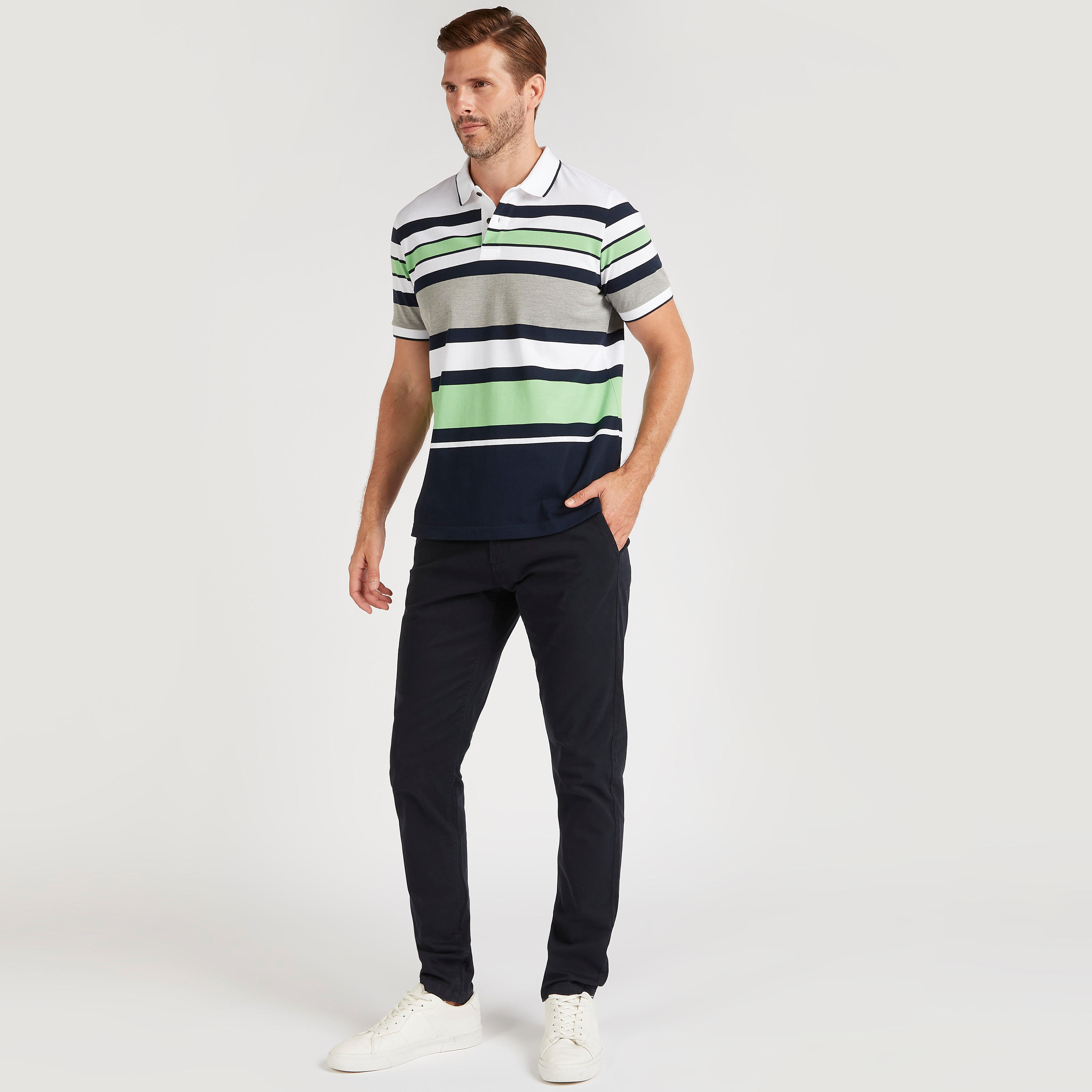 تيشيرت بولو مقلّم بأكمام قصيرة وتفاصيل خيوط بارزة-men-clothing-tshirtsandpolos-polos-image-2