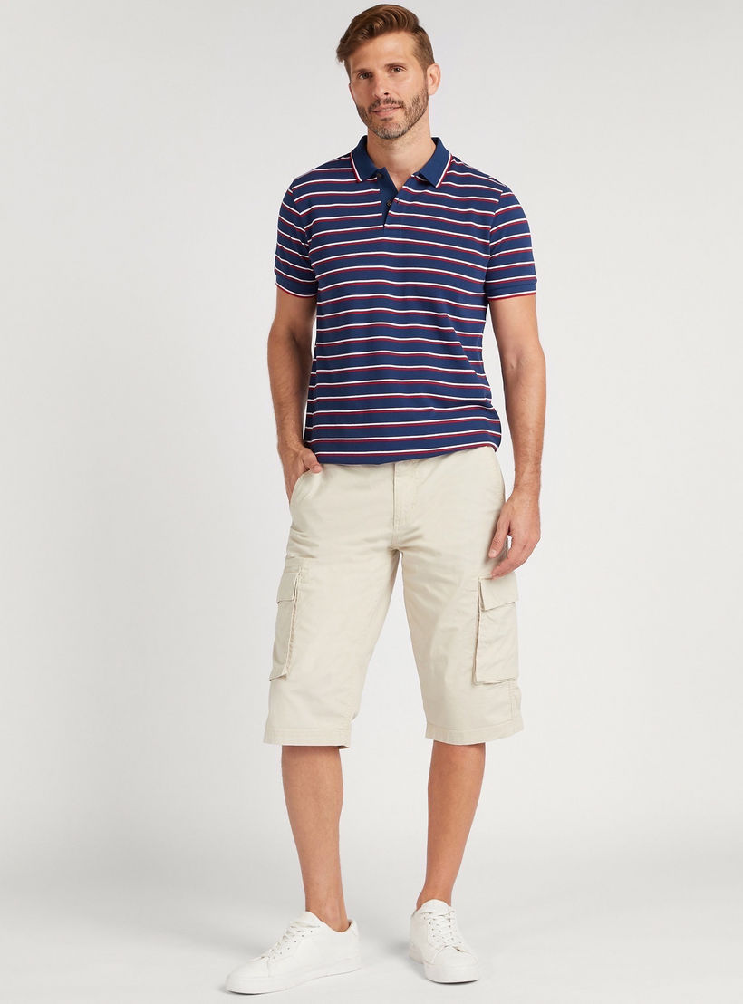 تيشيرت بولو مقلّم بأكمام قصيرة وتفاصيل خيوط بارزة-men-clothing-tshirtsandpolos-polos-image-2
