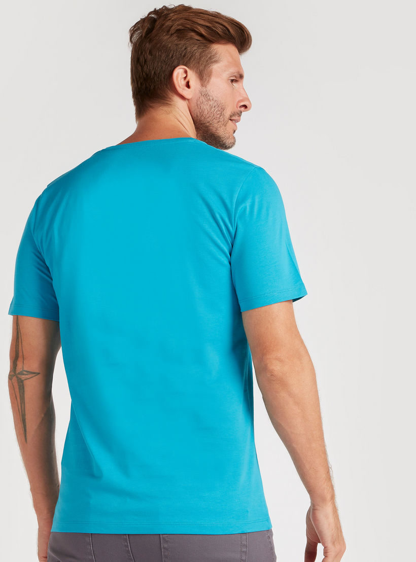 تيشيرت سادة بياقة V وأكمام قصيرة-men-clothing-tshirtsandpolos-tshirts-image-1