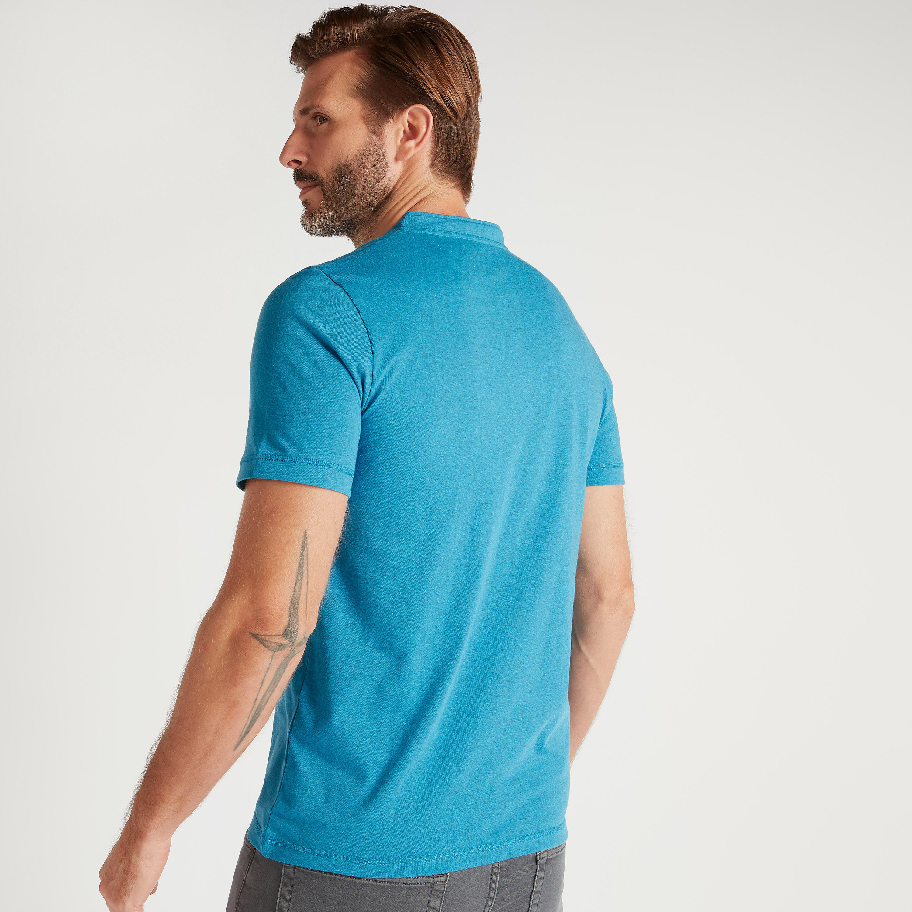 تيشيرت سادة بياقة هينلي وأكمام قصيرة-men-clothing-tshirtsandpolos-tshirts-image-1