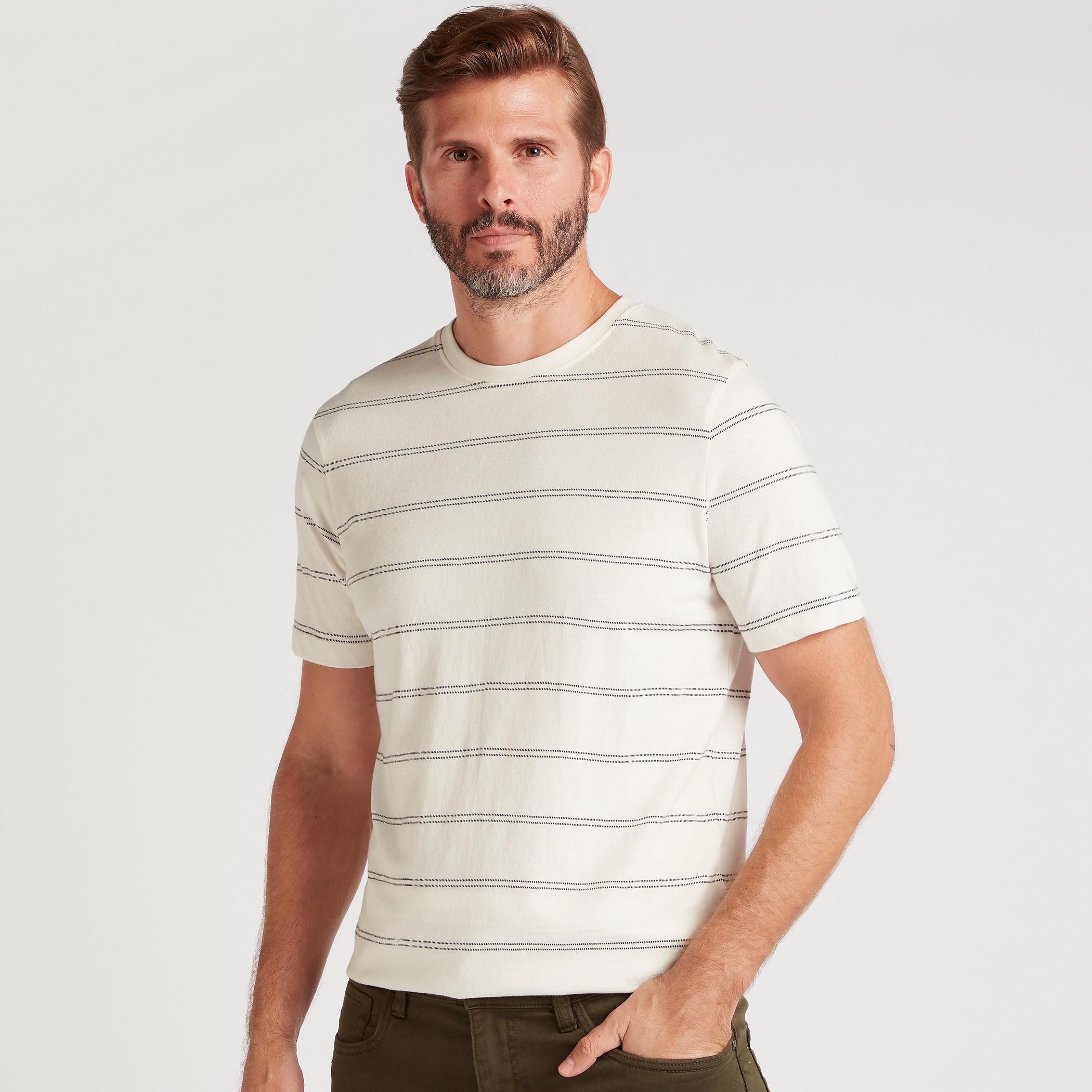 تيشيرت مخطّط بياقة ضيّقة وأكمام قصيرة-men-clothing-tshirtsandpolos-tshirts-image-4