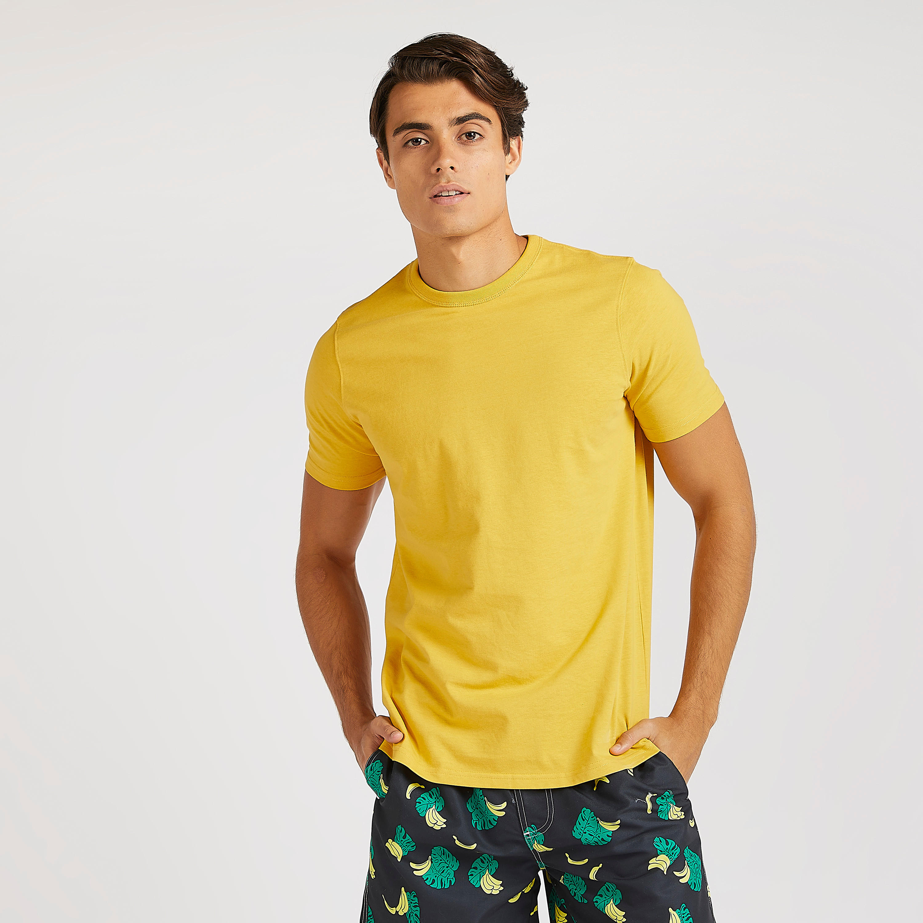 تيشيرت سادة بياقة ضيّقة وأكمام قصيرة-men-clothing-tshirtsandpolos-tshirts-image-5