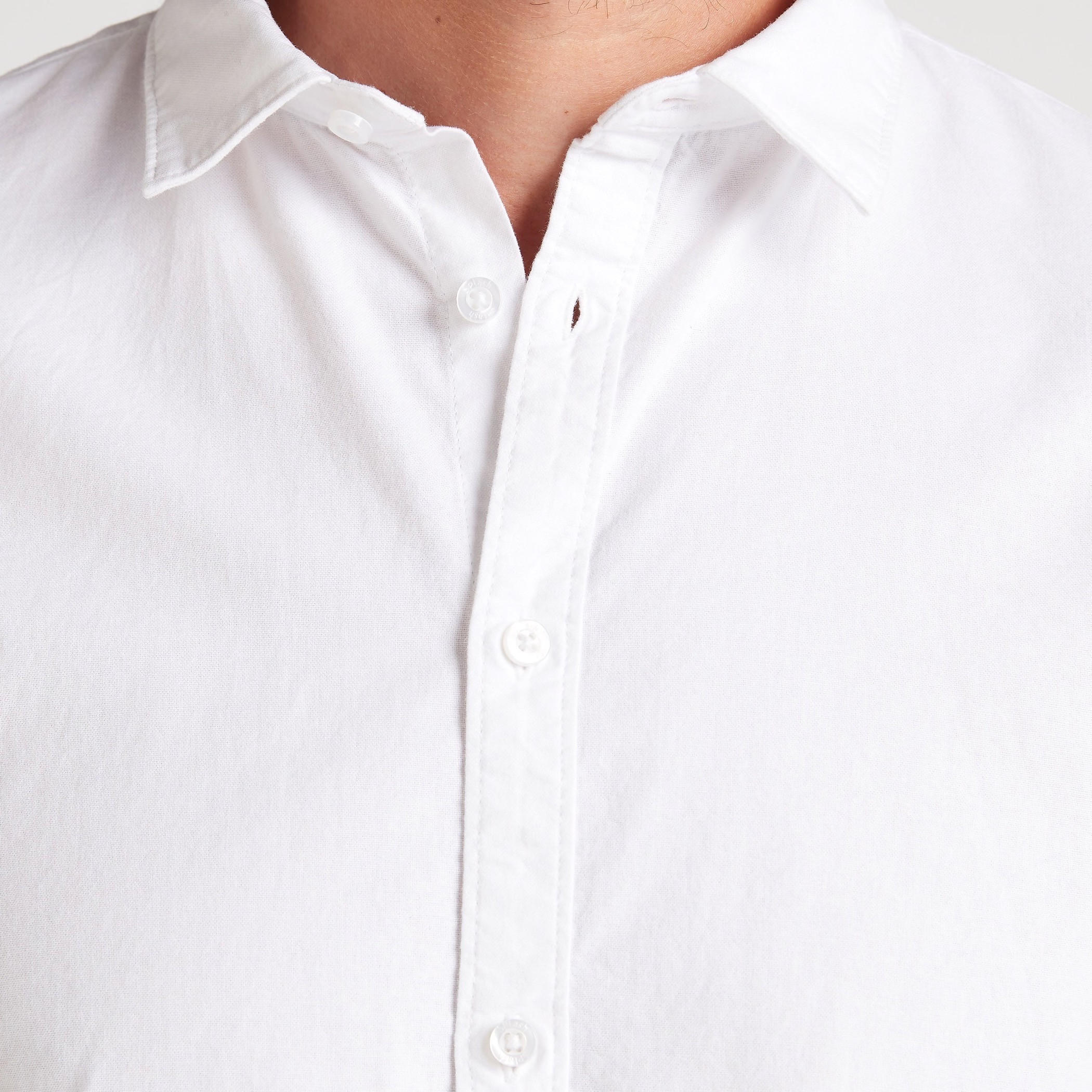 قميص أكفورد سادة بأكمام طويلة وأزرار-men-clothing-shirts-image-4
