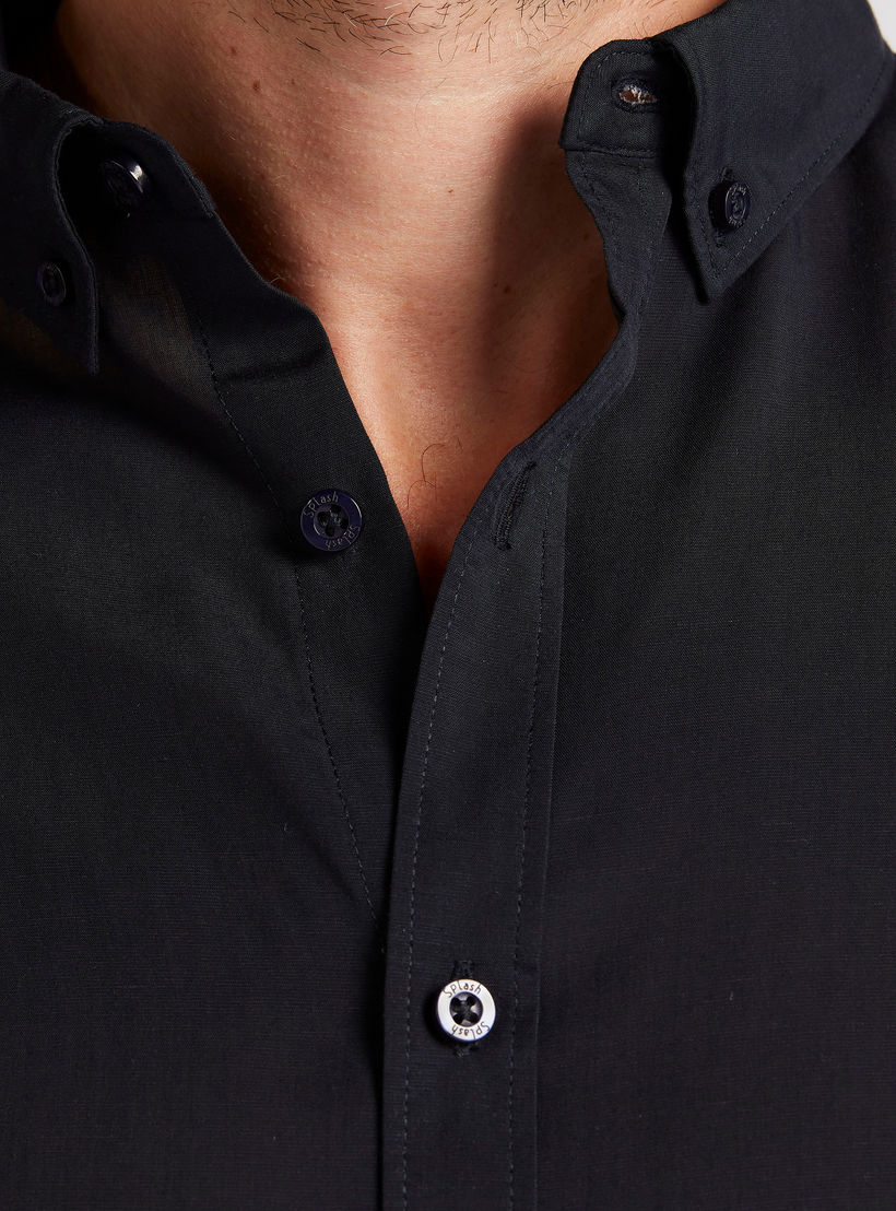 قميص سادة بأكمام طويلة وزر سفلي-men-clothing-shirts-image-3