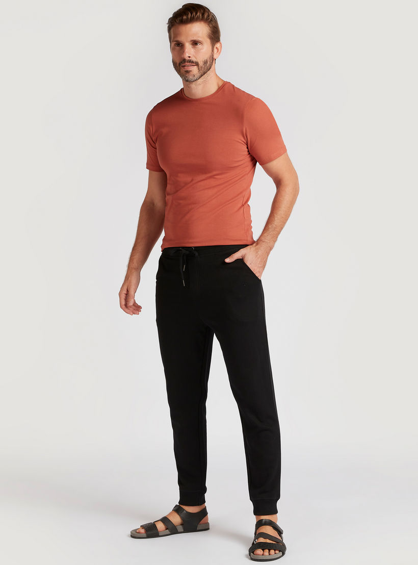 Solid Joggers with Drawstring Closure and Pockets-men-clothing-bottoms-joggers-image-2
