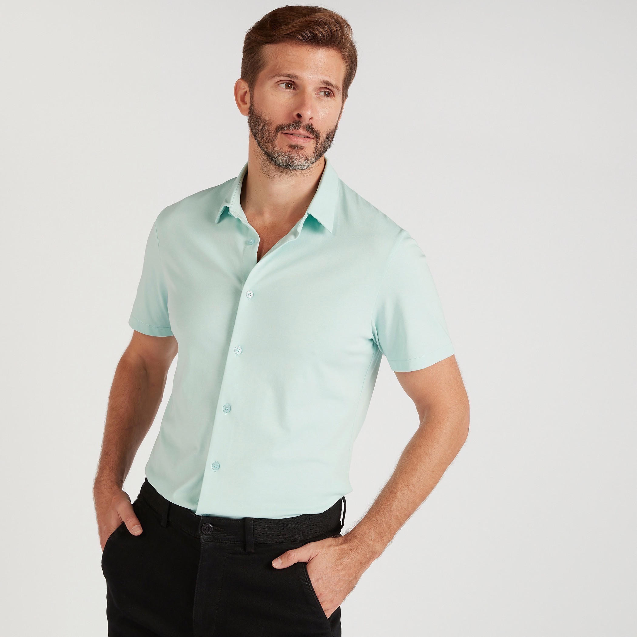 قميص سادة بياقة عادية وأكمام قصيرة-men-clothing-shirts-image-1