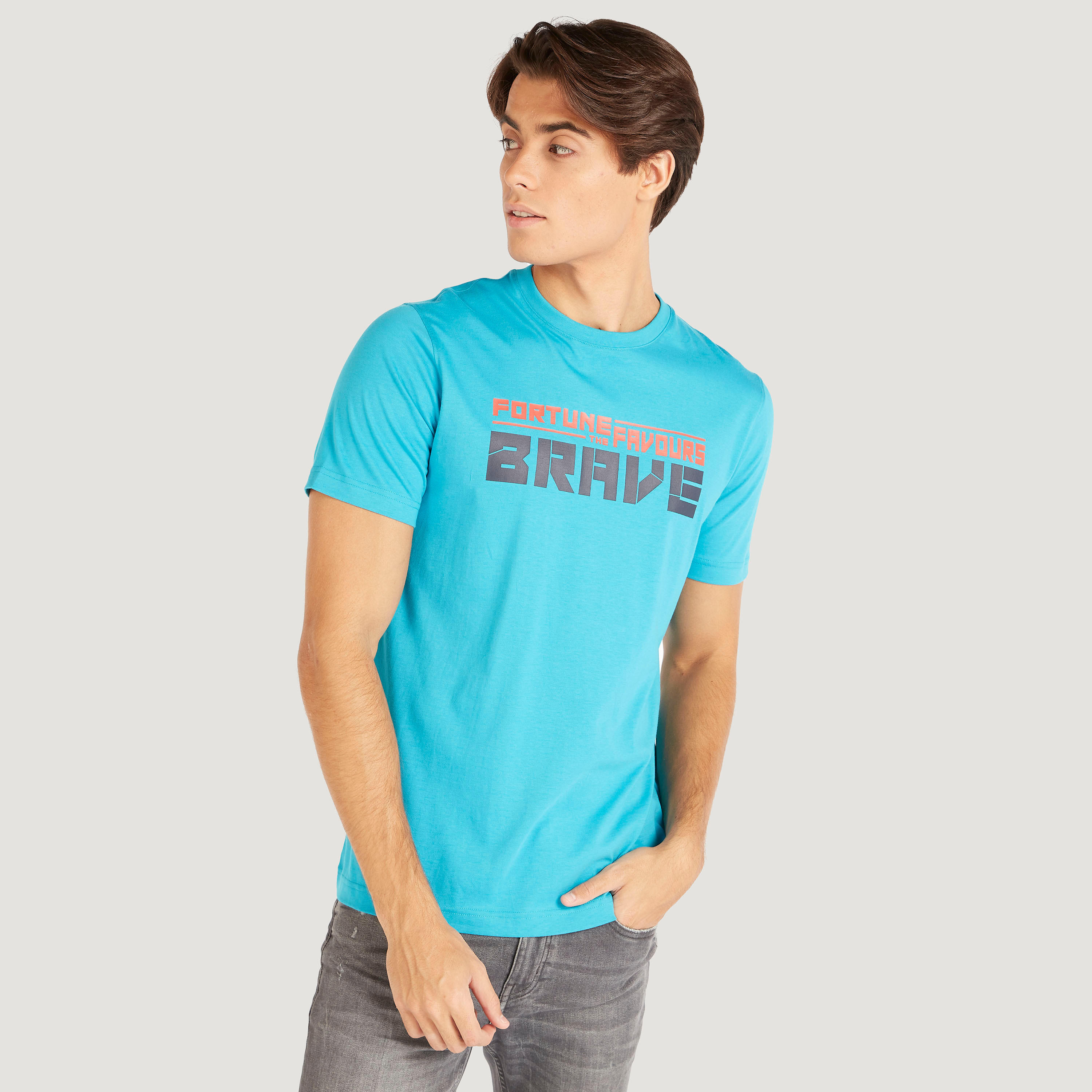 تيشيرت بياقة ضيّقة وأكمام قصيرة وطبعات-men-clothing-tshirtsandpolos-tshirts-image-1