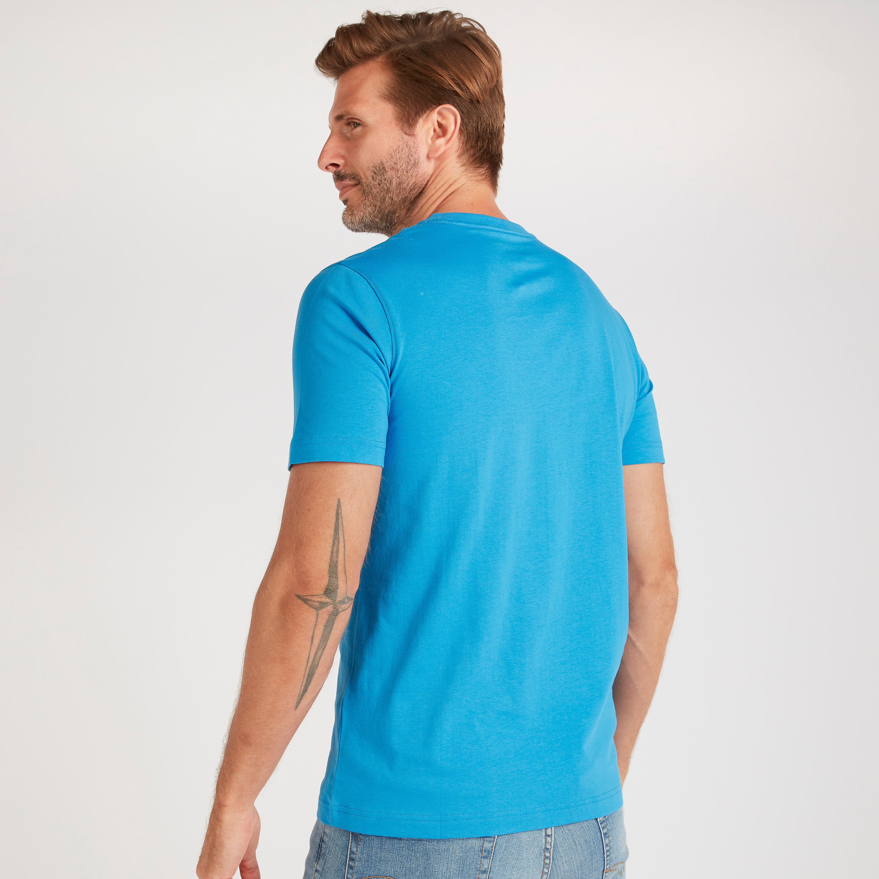 تيشيرت بياقة ضيّقة وأكمام قصيرة وطبعات-men-clothing-tshirtsandpolos-tshirts-image-4