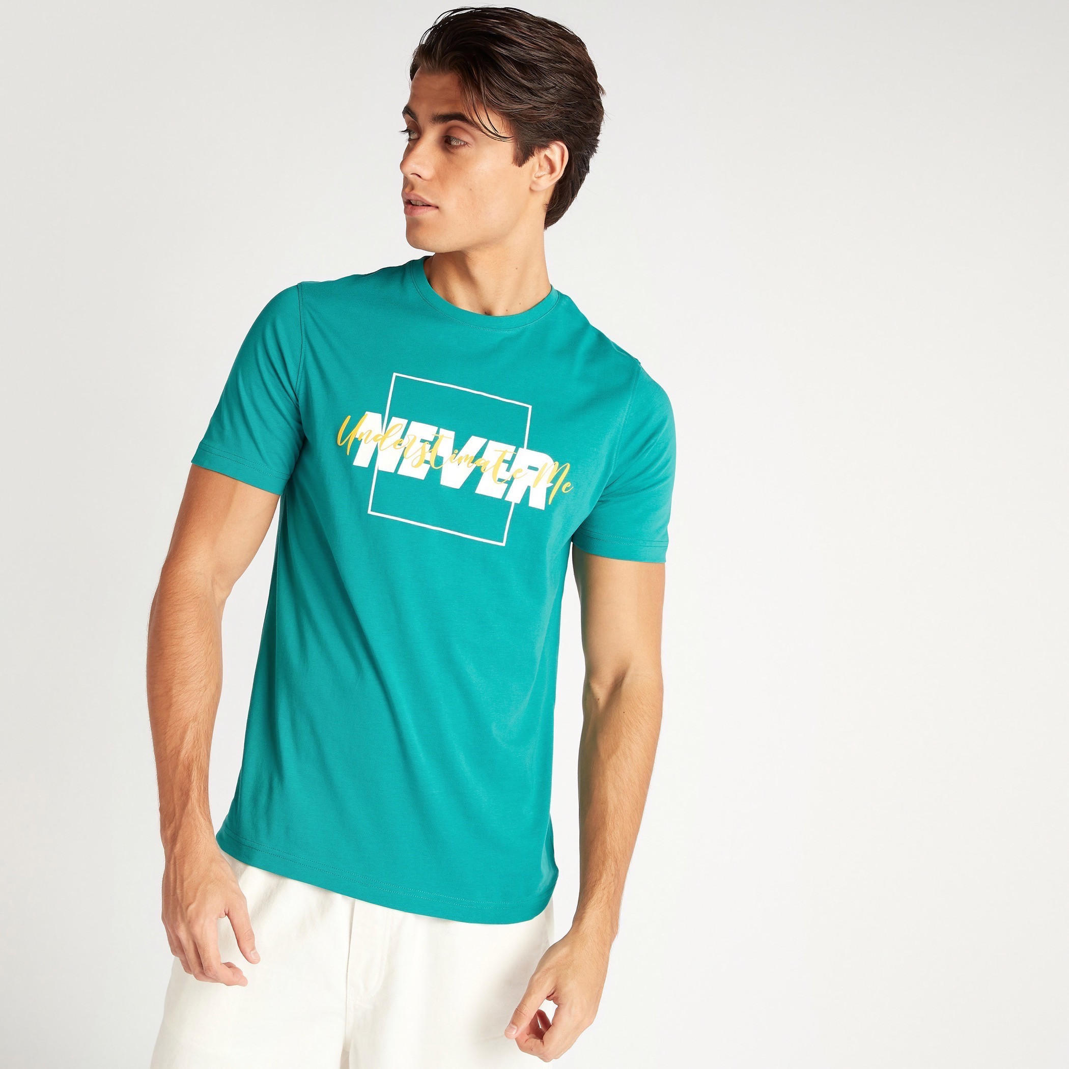 تيشيرت بقصة سليم وياقة ضيقة وأكمام قصيرة وطبعات-men-clothing-tshirtsandpolos-tshirts-image-1