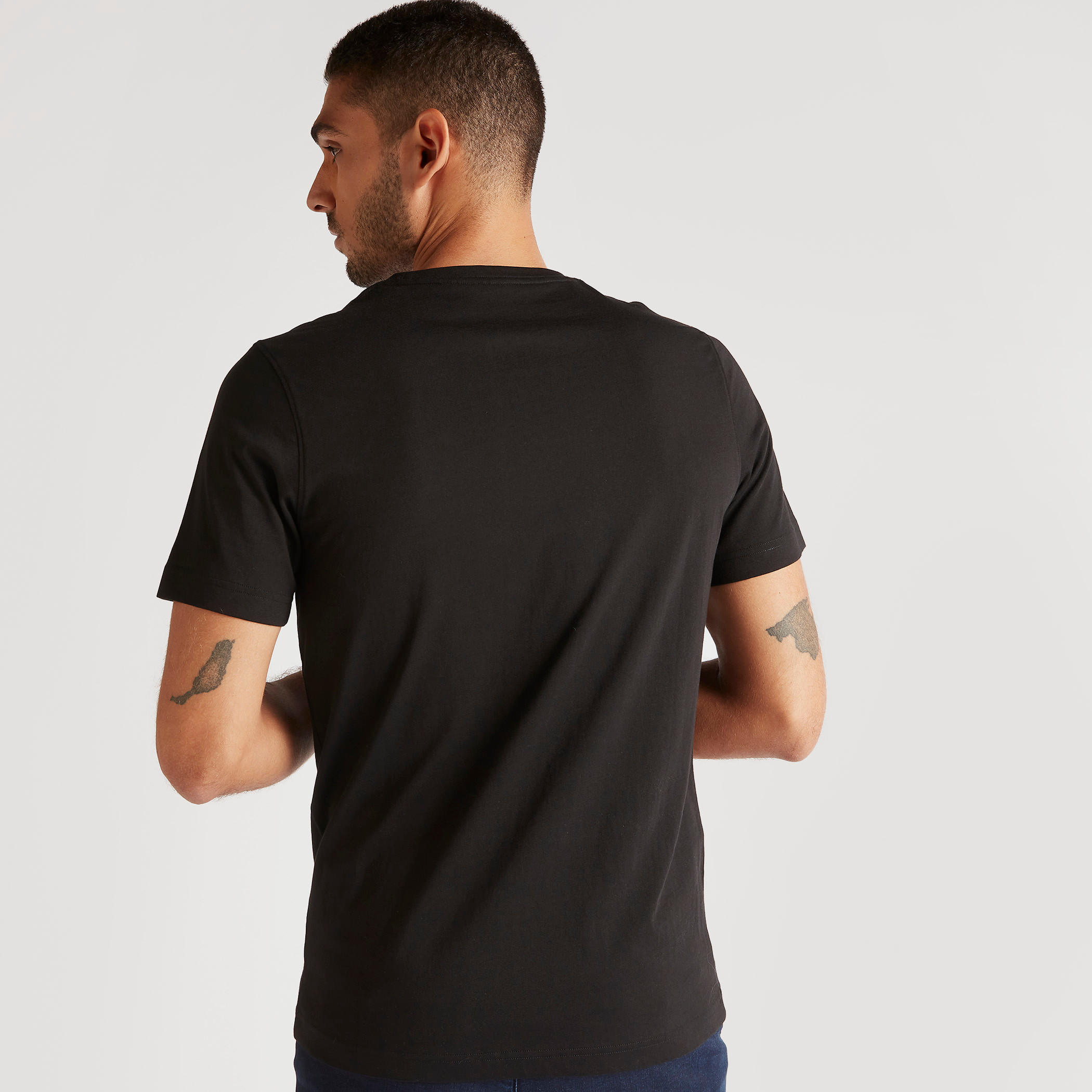 تيشيرت بقصة سليم وياقة ضيقة وأكمام قصيرة وطبعات-men-clothing-tshirtsandpolos-tshirts-image-3