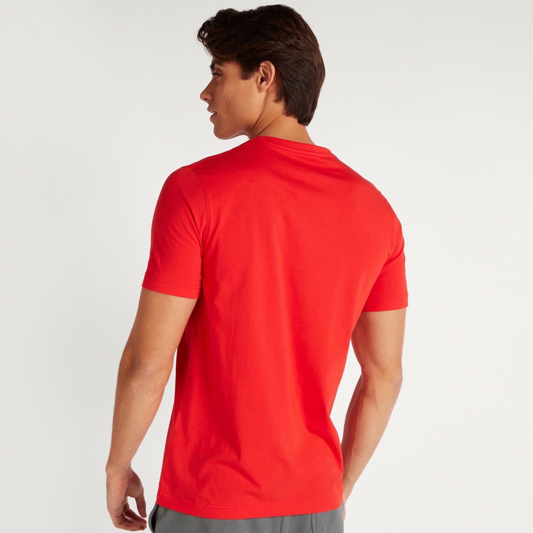 تيشيرت بقصة سليم وياقة ضيقة وأكمام قصيرة وطبعات-men-clothing-tshirtsandpolos-tshirts-image-4