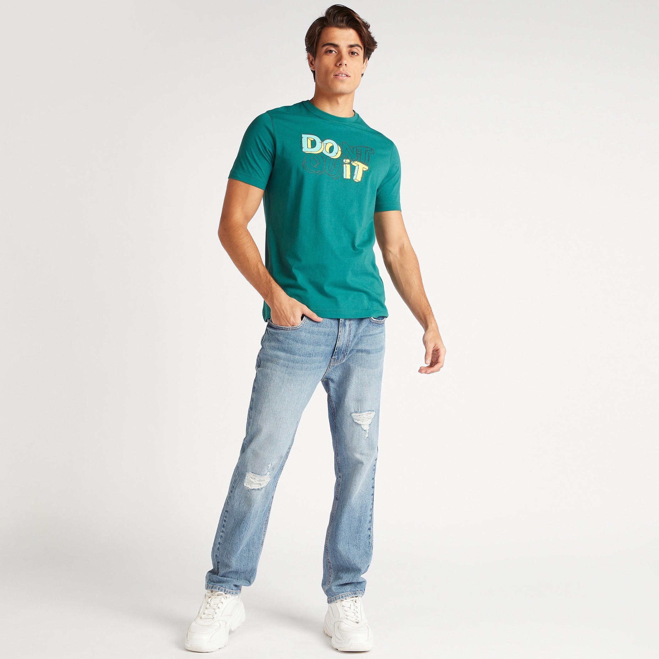 تيشيرت بقصة سليم وياقة ضيقة وأكمام قصيرة وطبعات-men-clothing-tshirtsandpolos-tshirts-image-2