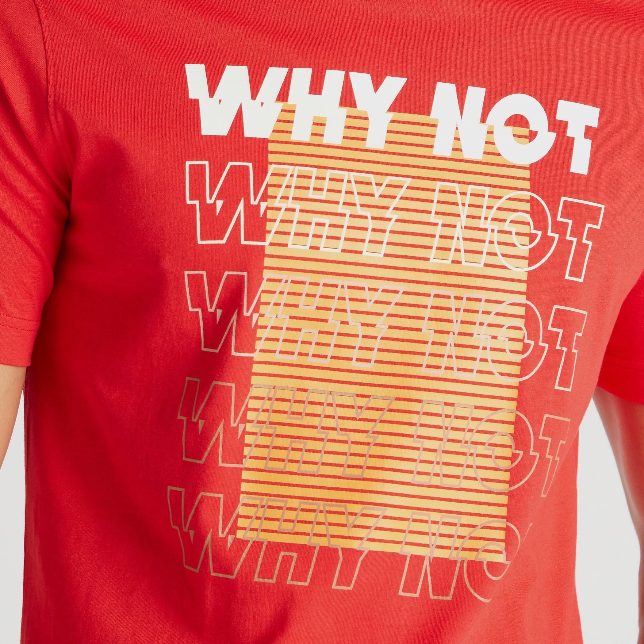 تيشيرت بياقة ضيّقة وأكمام قصيرة وطبعات-men-clothing-tshirtsandpolos-tshirts-image-3