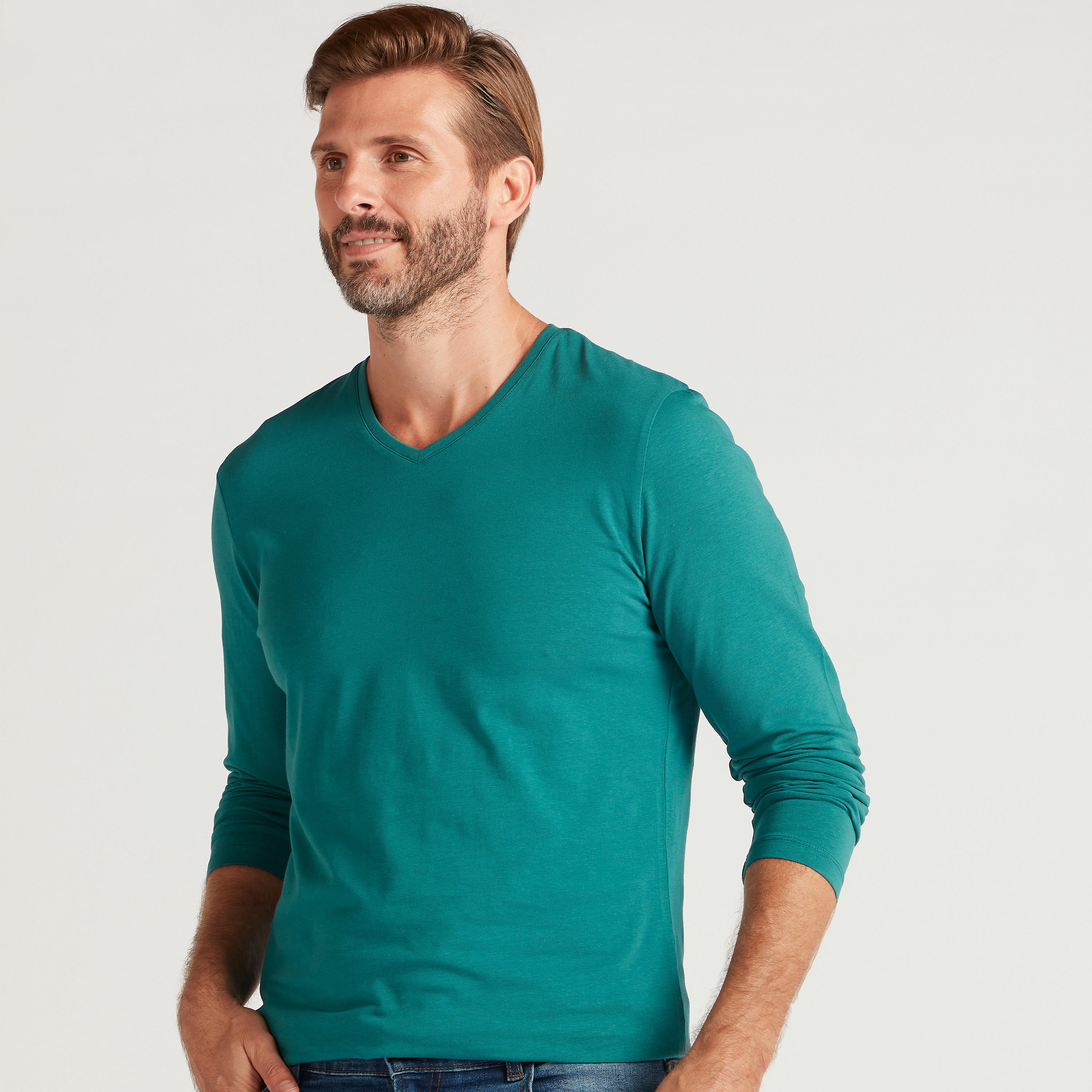 تيشيرت سادة بياقة V وأكمام طويلة-men-clothing-tshirtsandpolos-tshirts-image-1
