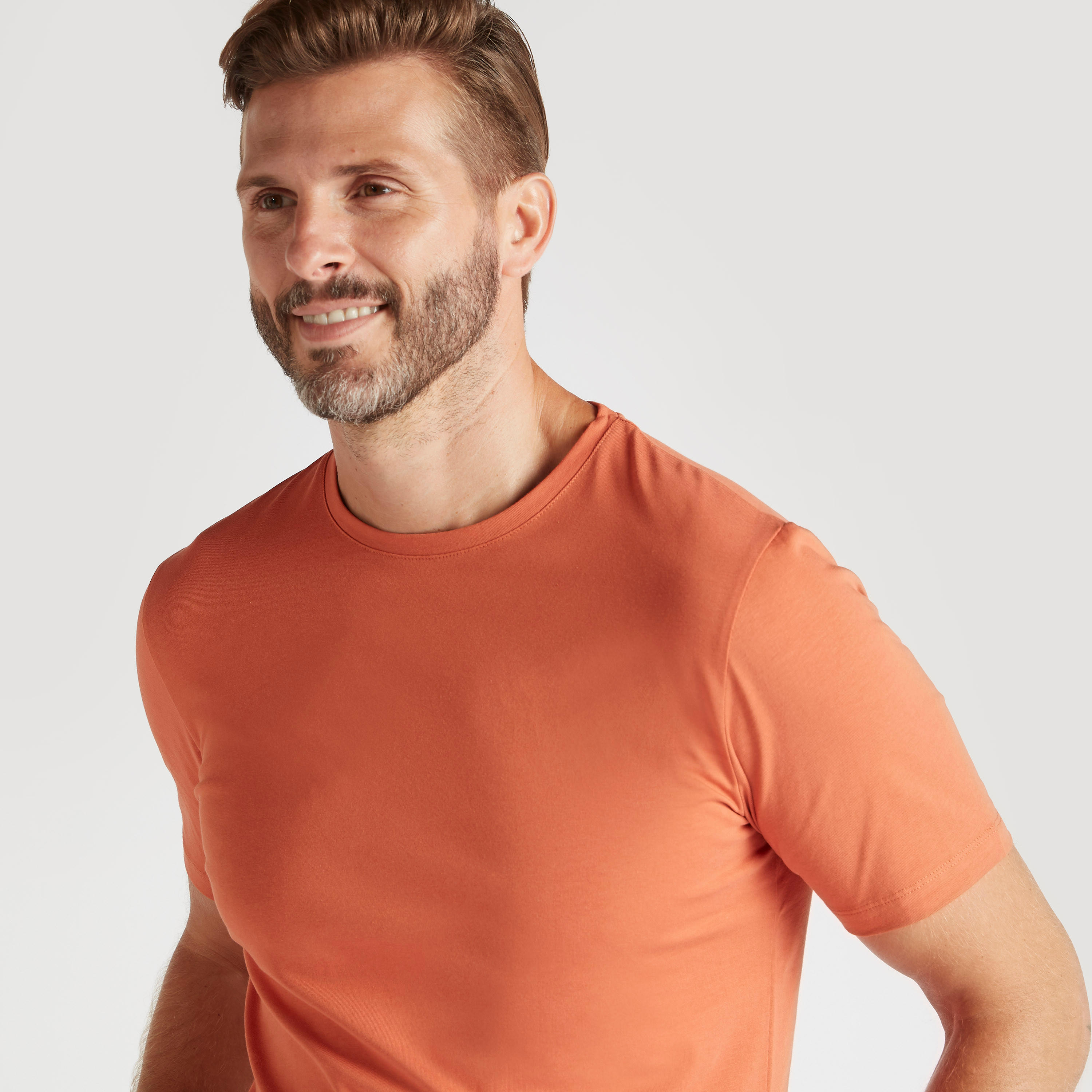 تيشيرت سادة بياقة ضيّقة وأكمام قصيرة-men-clothing-tshirtsandpolos-tshirts-image-1