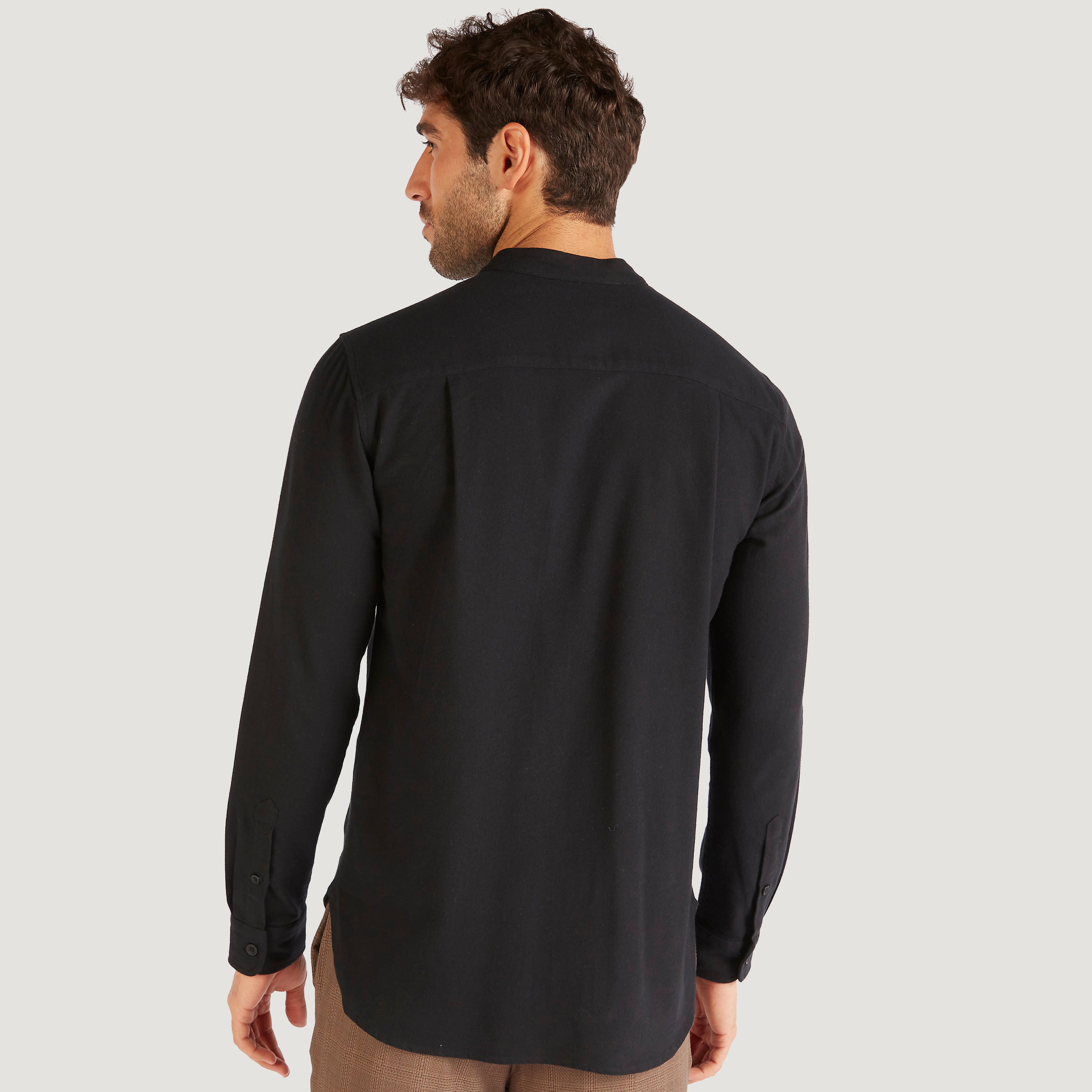 قميص سليم كاروهات بياقة ماندارين وأكمام طويلة-men-clothing-shirts-image-2