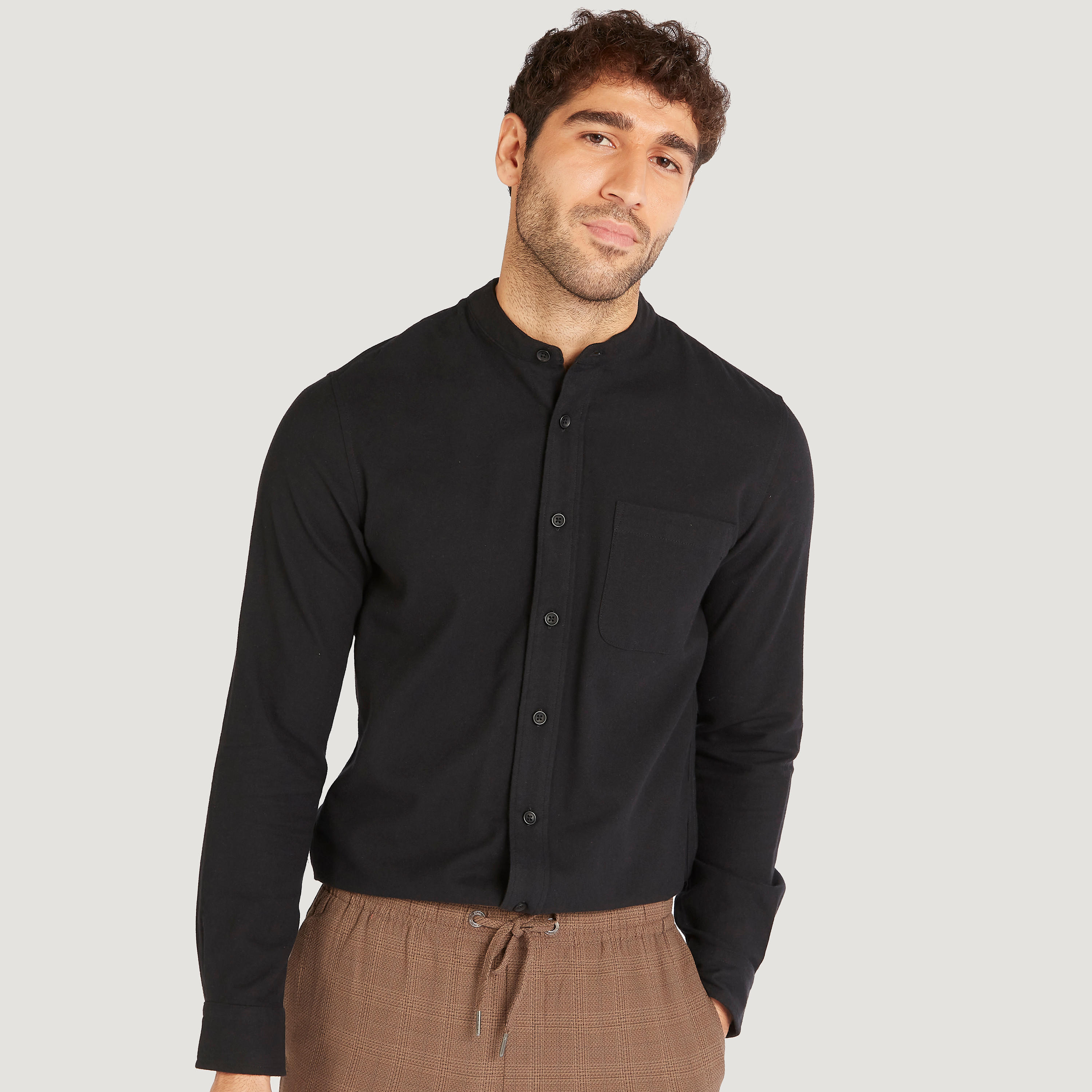 قميص سليم كاروهات بياقة ماندارين وأكمام طويلة-men-clothing-shirts-image-1