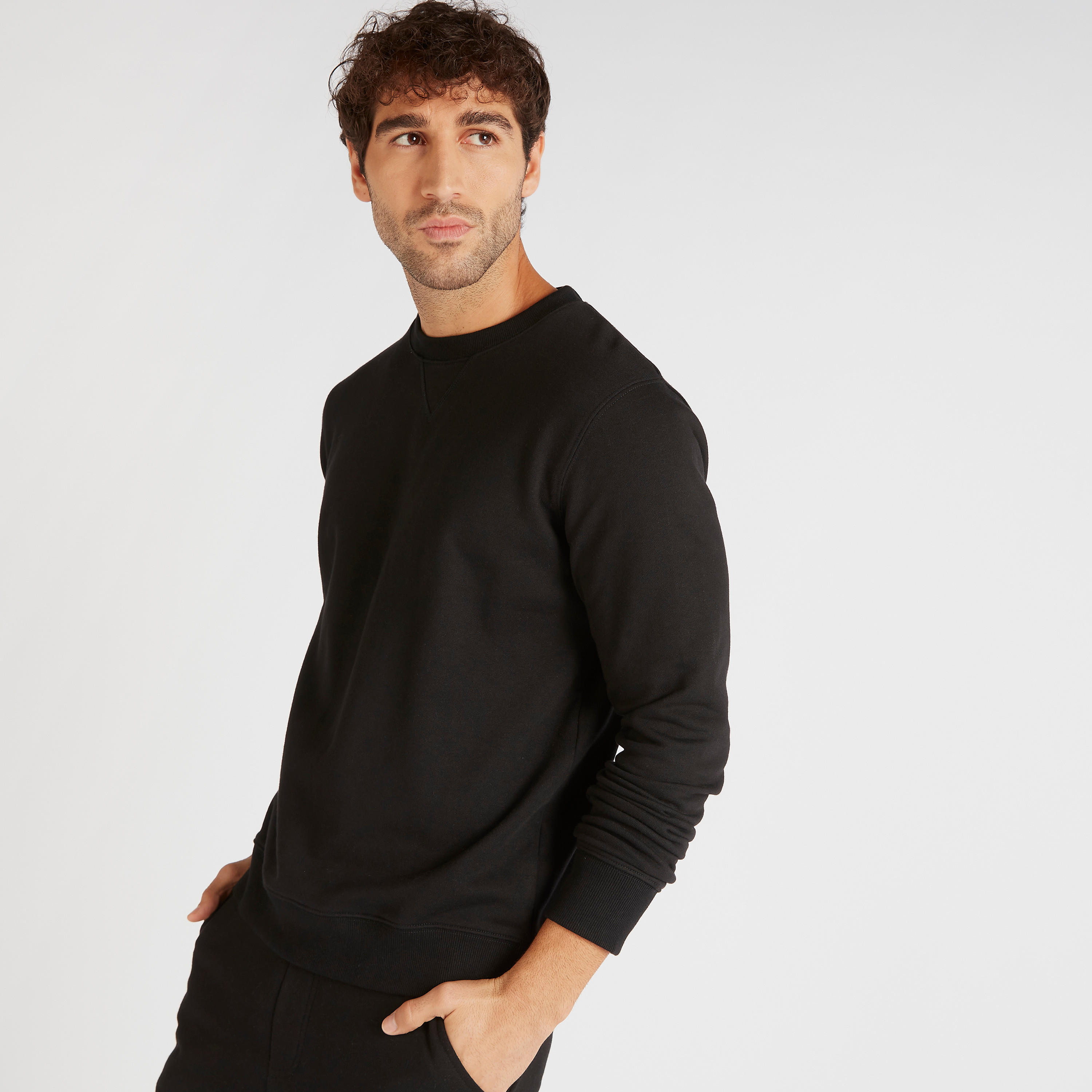 سويت شيرت بياقة ضيّقة وأكمام طويلة-men-winterwear-hoodiesandsweatshirts-image-6