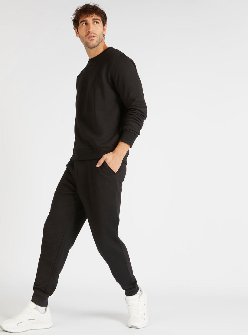 سويت شيرت بياقة ضيّقة وأكمام طويلة-men-winterwear-hoodiesandsweatshirts-image-2