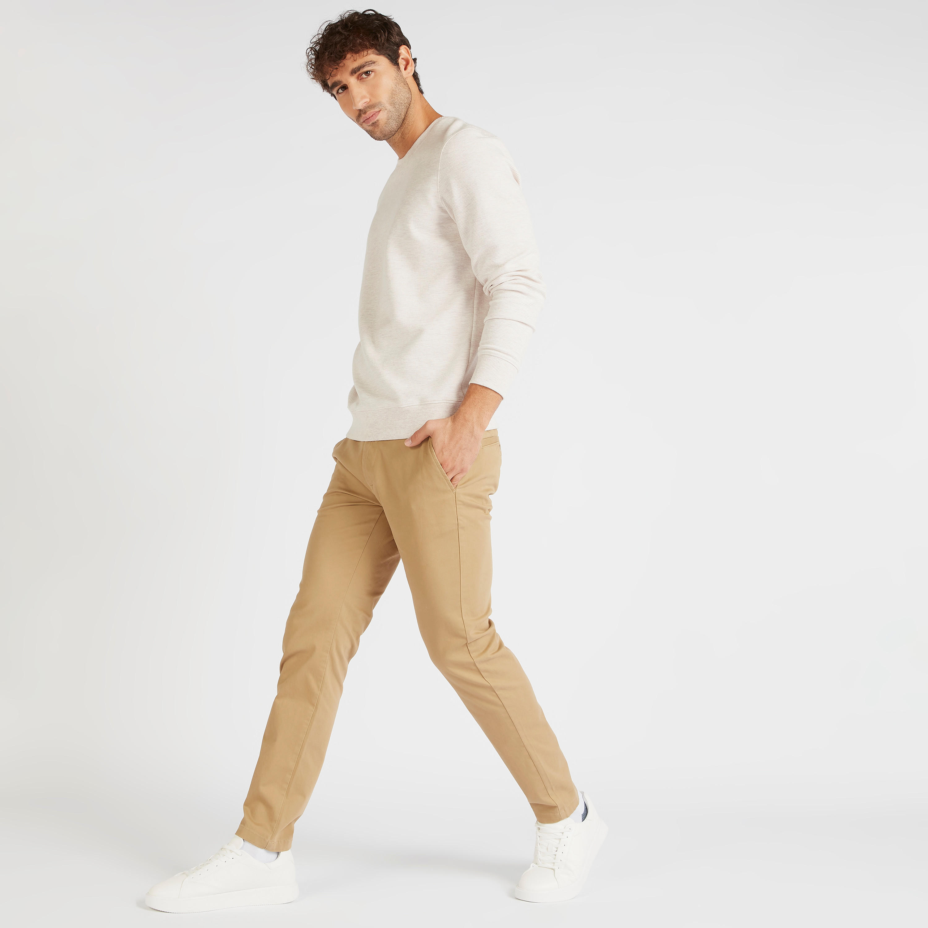 سويت شيرت بارز الملمس بياقة ضيّقة وأكمام طويلة-men-winterwear-hoodiesandsweatshirts-image-2