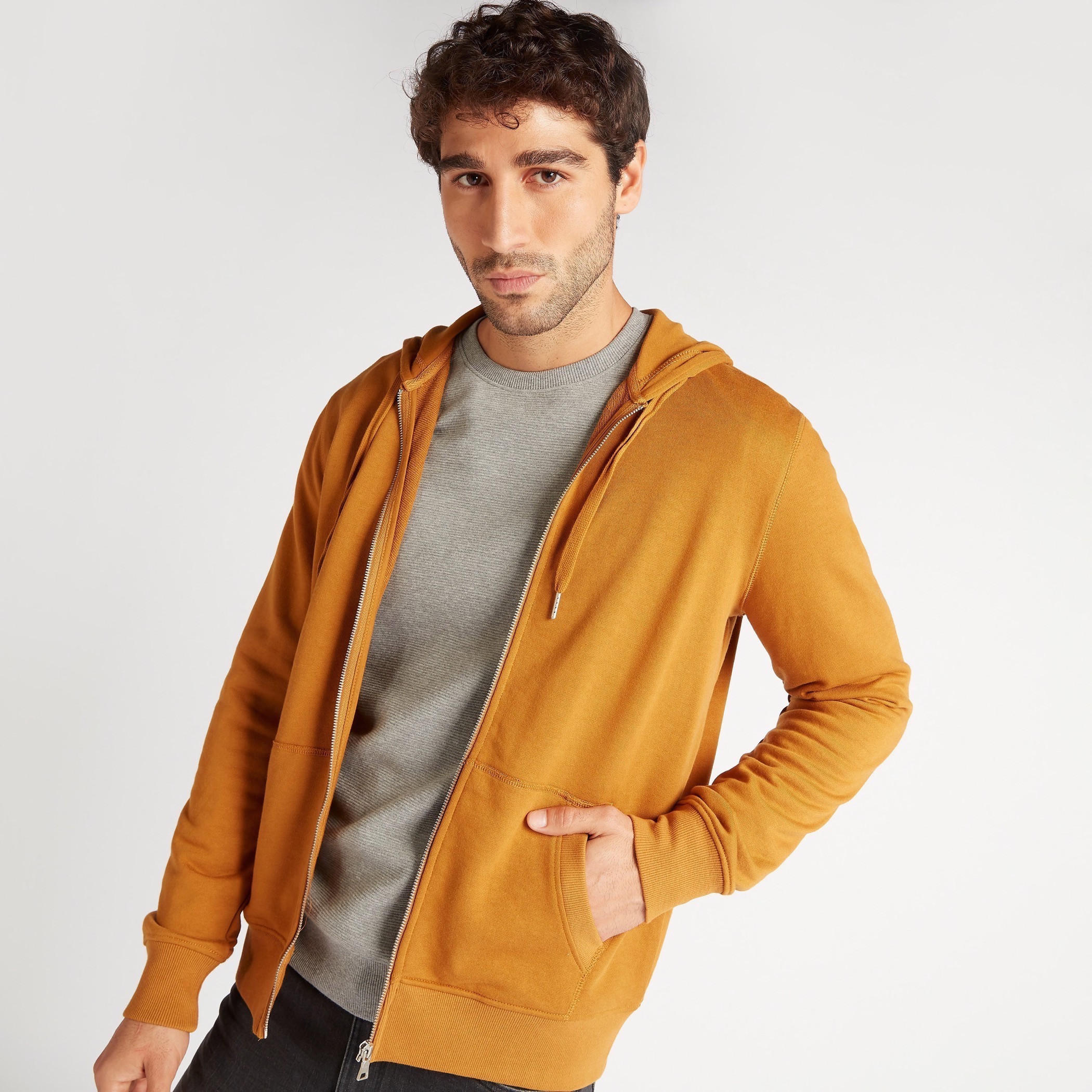 هودي سادة بسحّاب إغلاق وأكمام طويلة-men-winterwear-hoodiesandsweatshirts-image-3