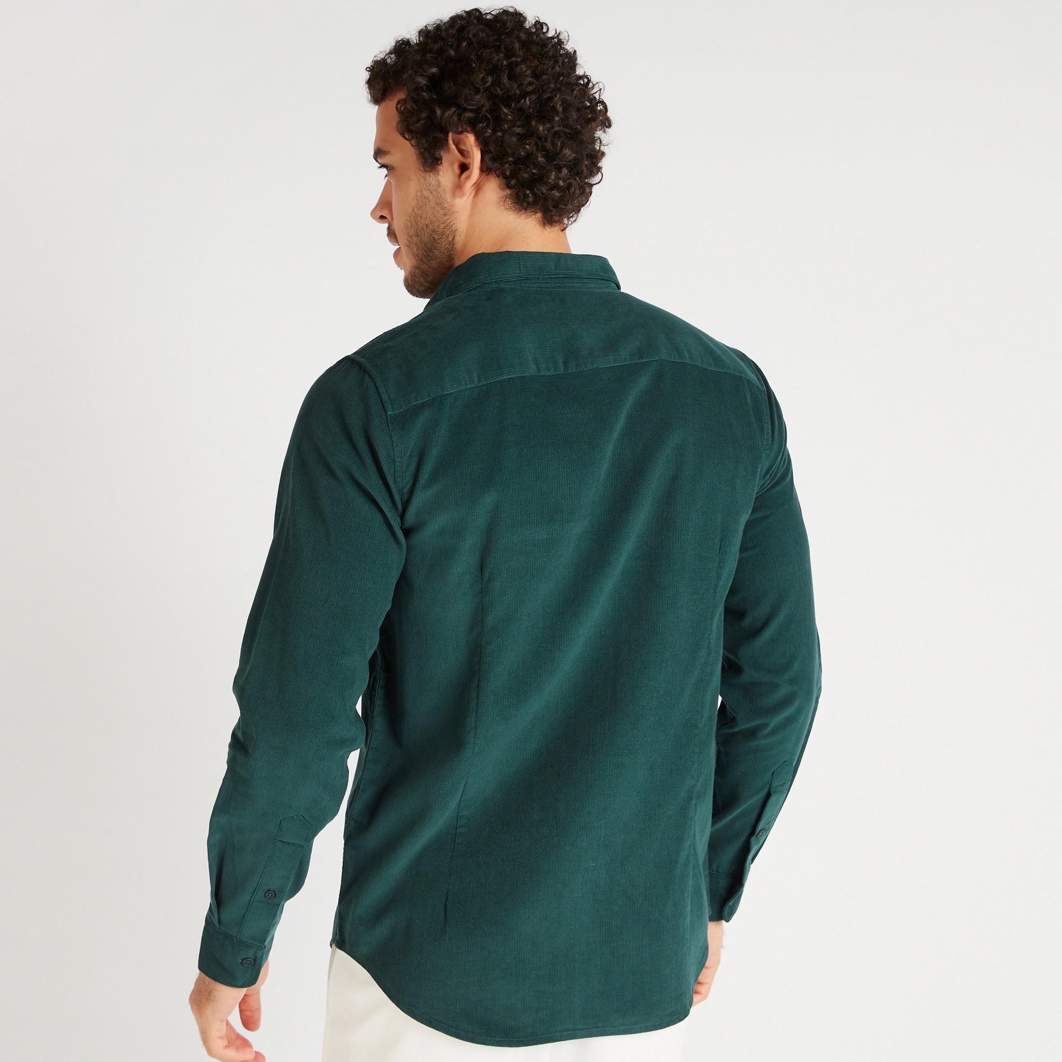 قميص بارز الملمس بأكمام طويلة وزر إغلاق-men-clothing-shirts-image-4