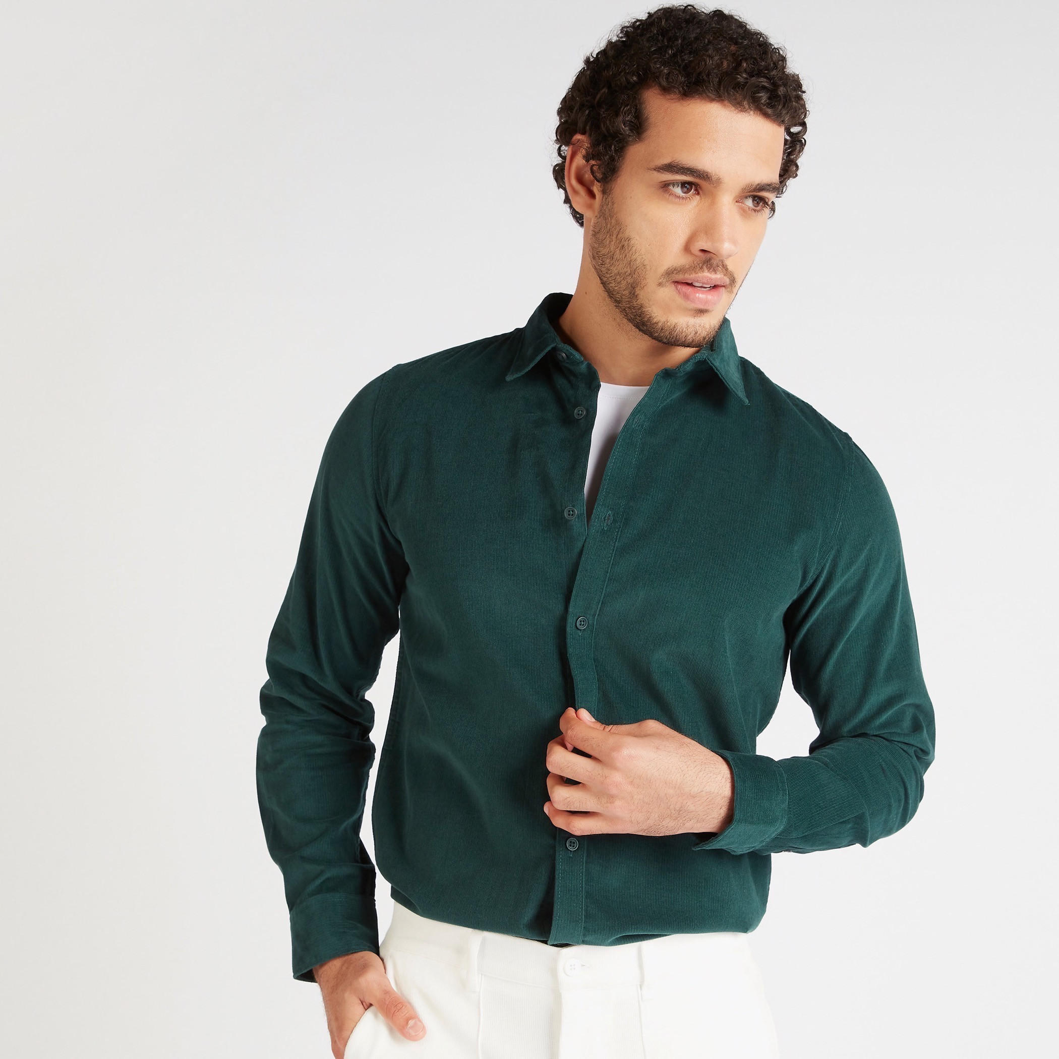 قميص بارز الملمس بأكمام طويلة وزر إغلاق-men-clothing-shirts-image-7