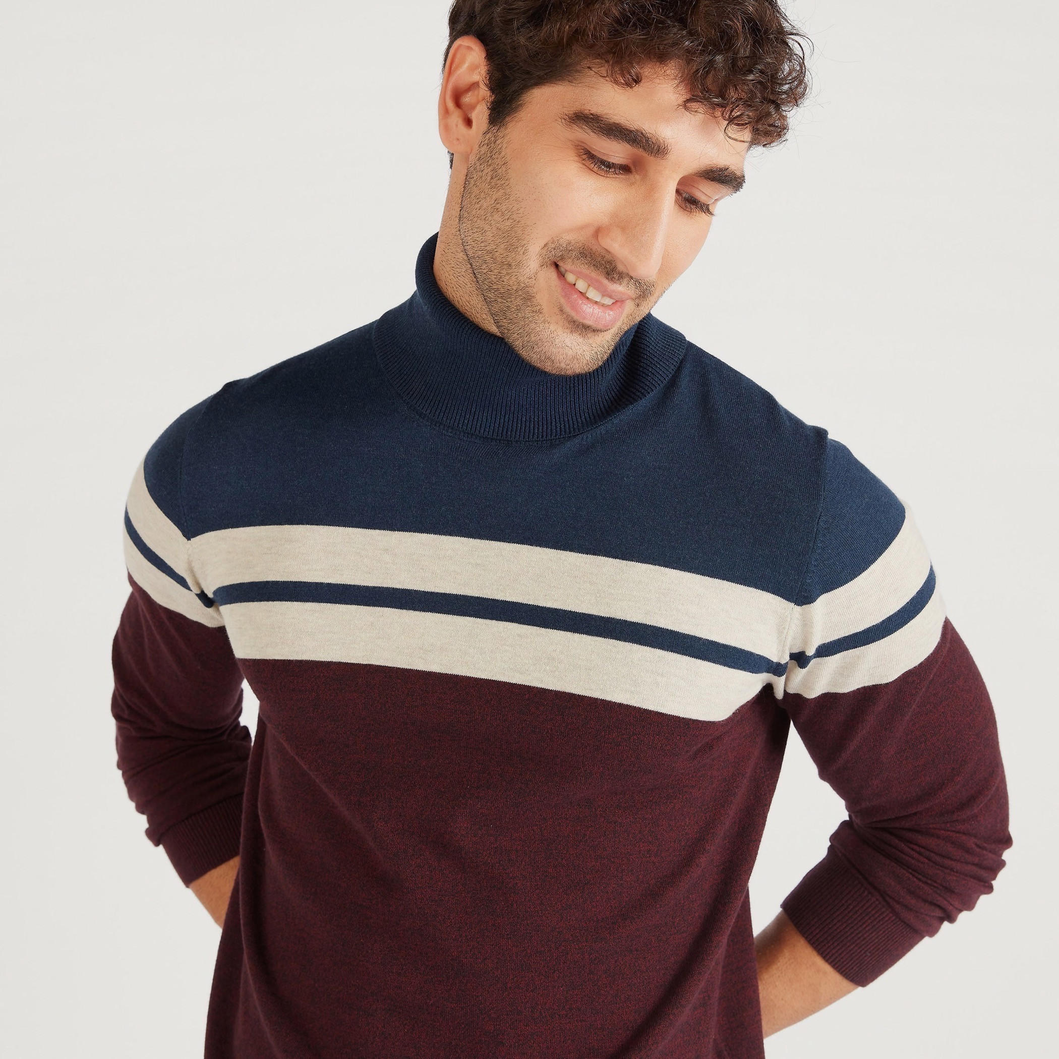 كنزة سادة بياقة عالية وأكمام طويلة-men-clothing-sweatersandpullovers-image-4