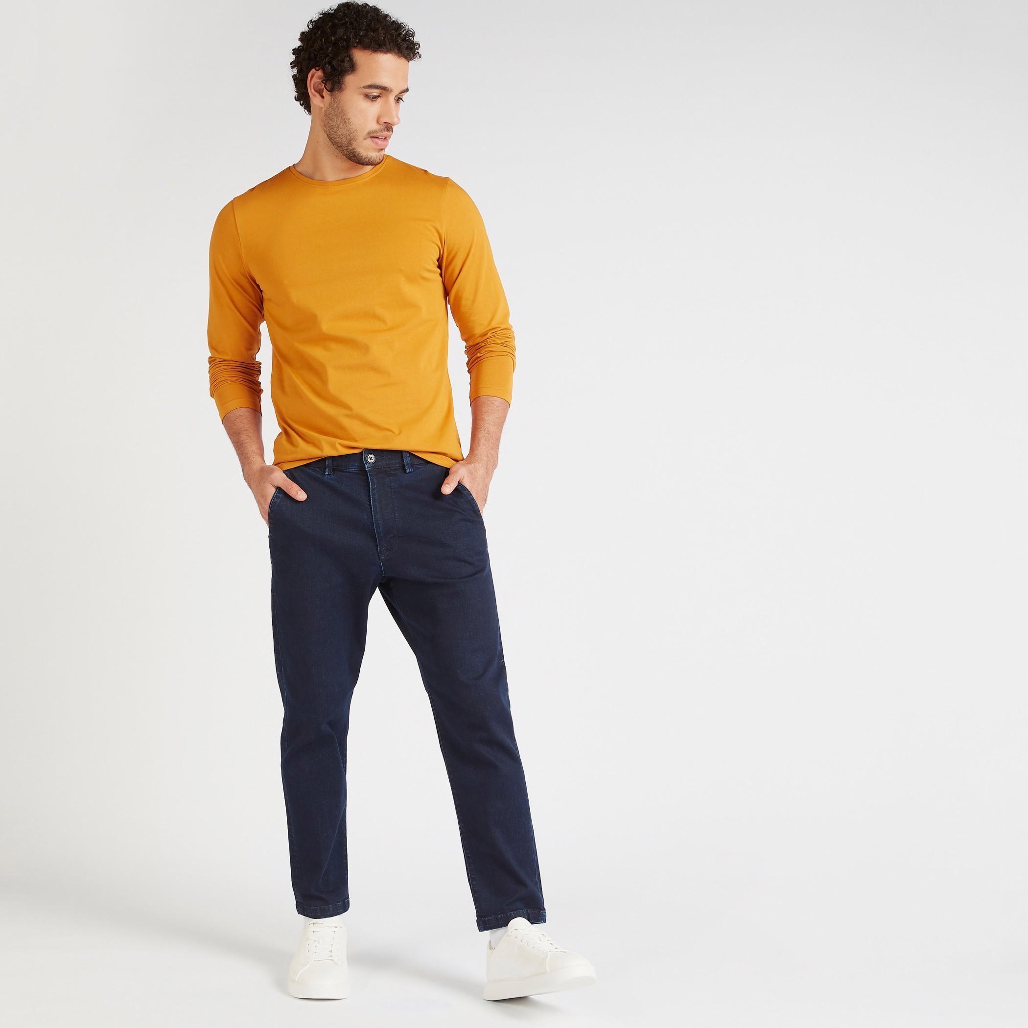 تيشيرت سادة بياقة ضيّقة وأكمام طويلة-men-clothing-tshirtsandpolos-tshirts-image-3