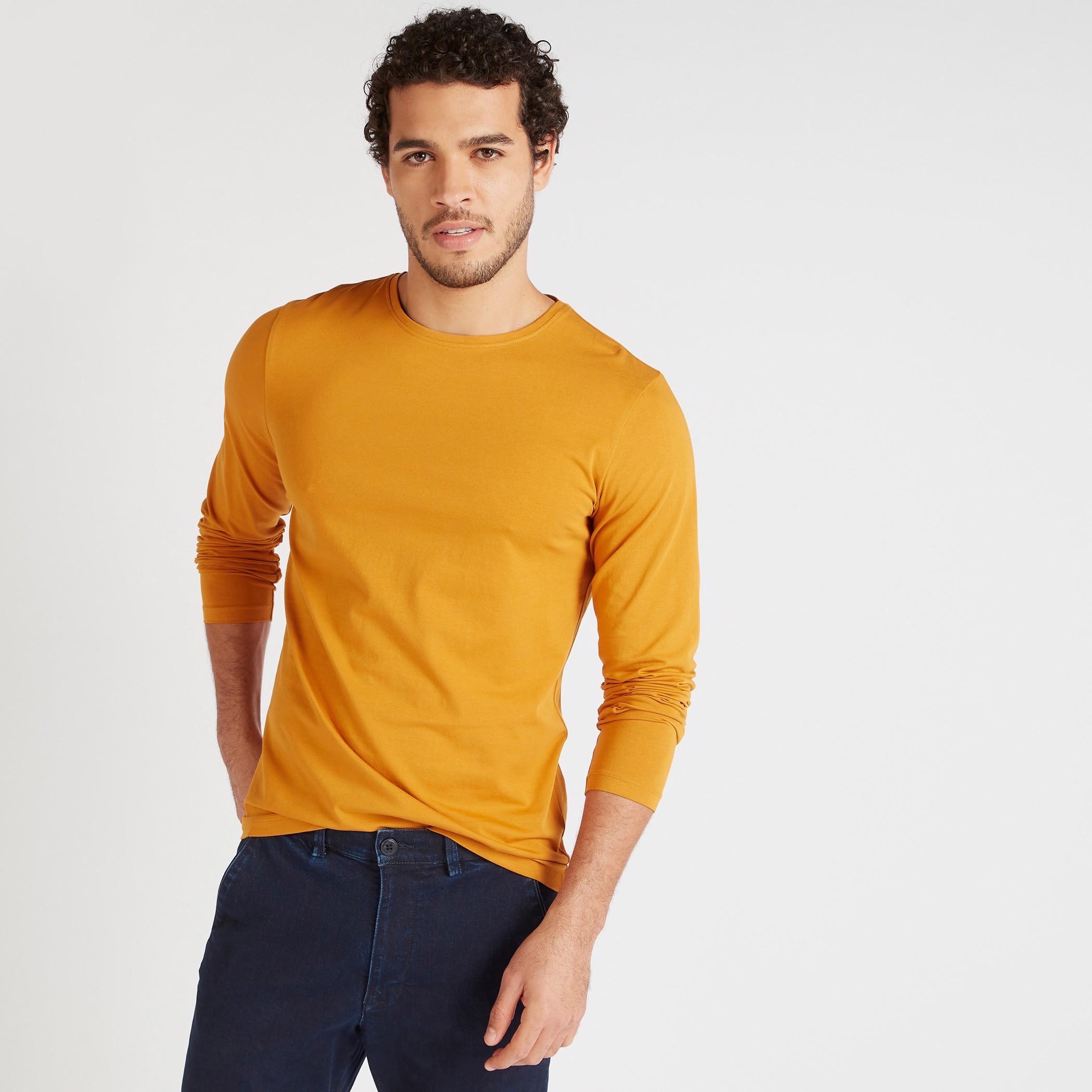 تيشيرت سادة بياقة ضيّقة وأكمام طويلة-men-clothing-tshirtsandpolos-tshirts-image-2