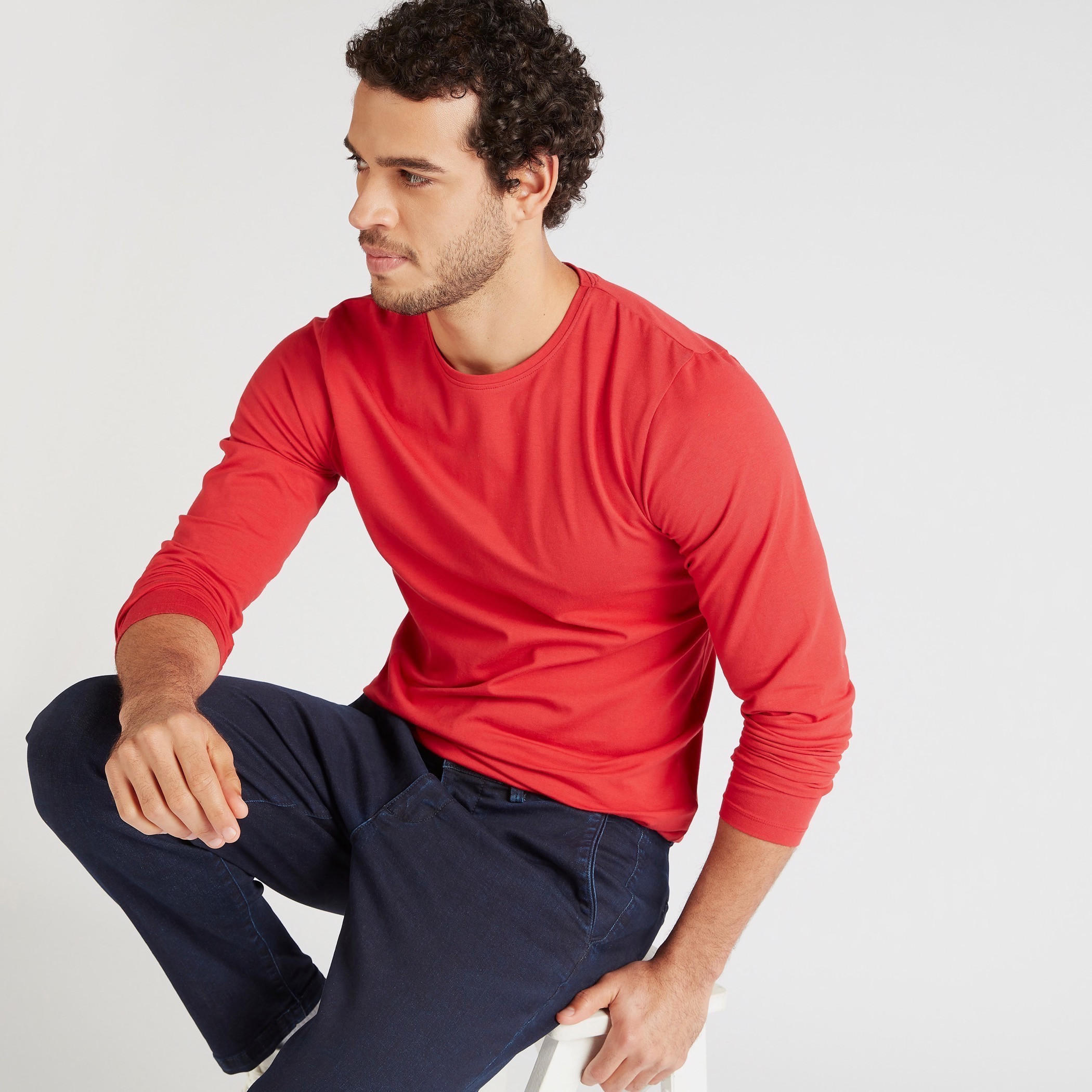 تيشيرت سادة بياقة ضيّقة وأكمام طويلة-men-clothing-tshirtsandpolos-tshirts-image-1