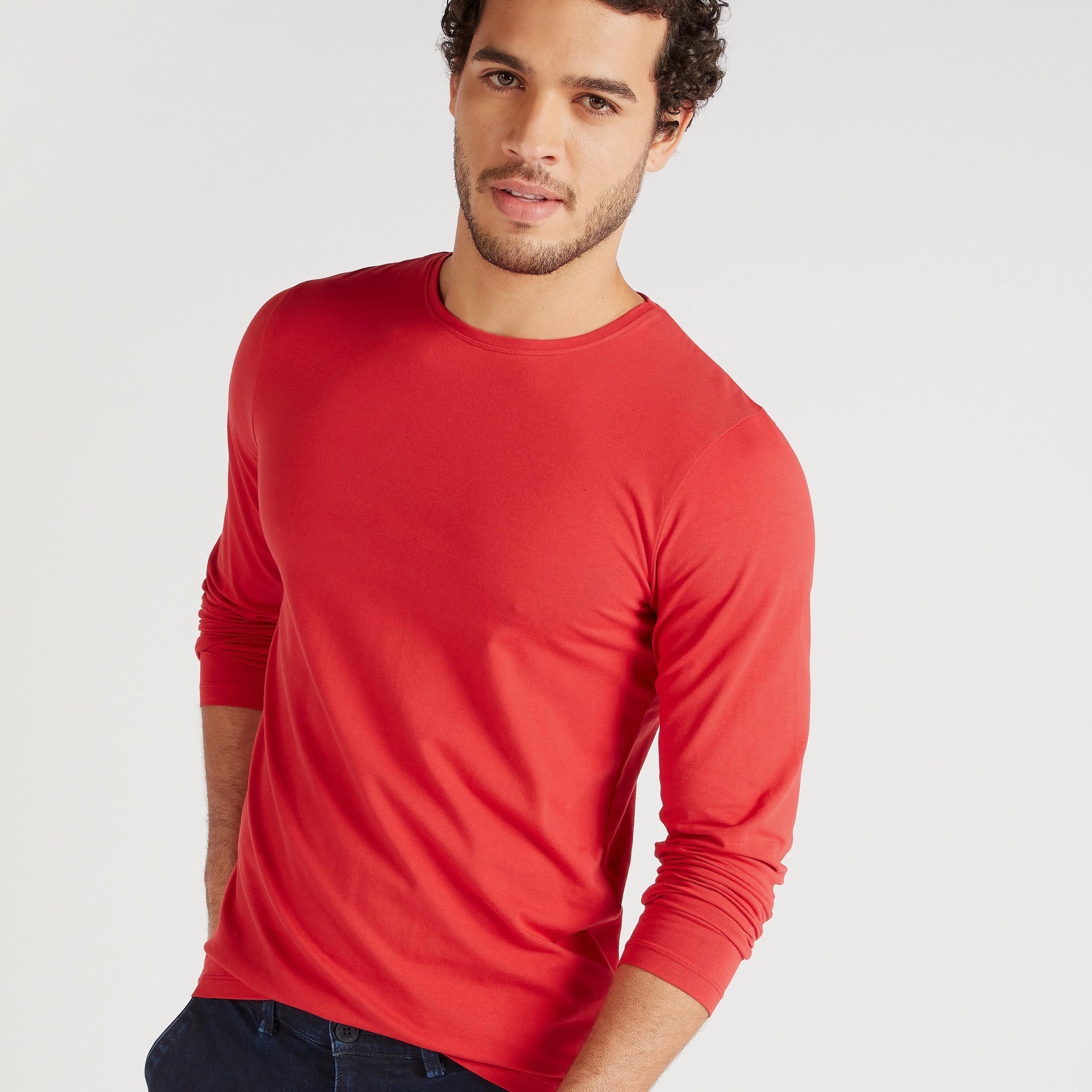 تيشيرت سادة بياقة ضيّقة وأكمام طويلة-men-clothing-tshirtsandpolos-tshirts-image-3