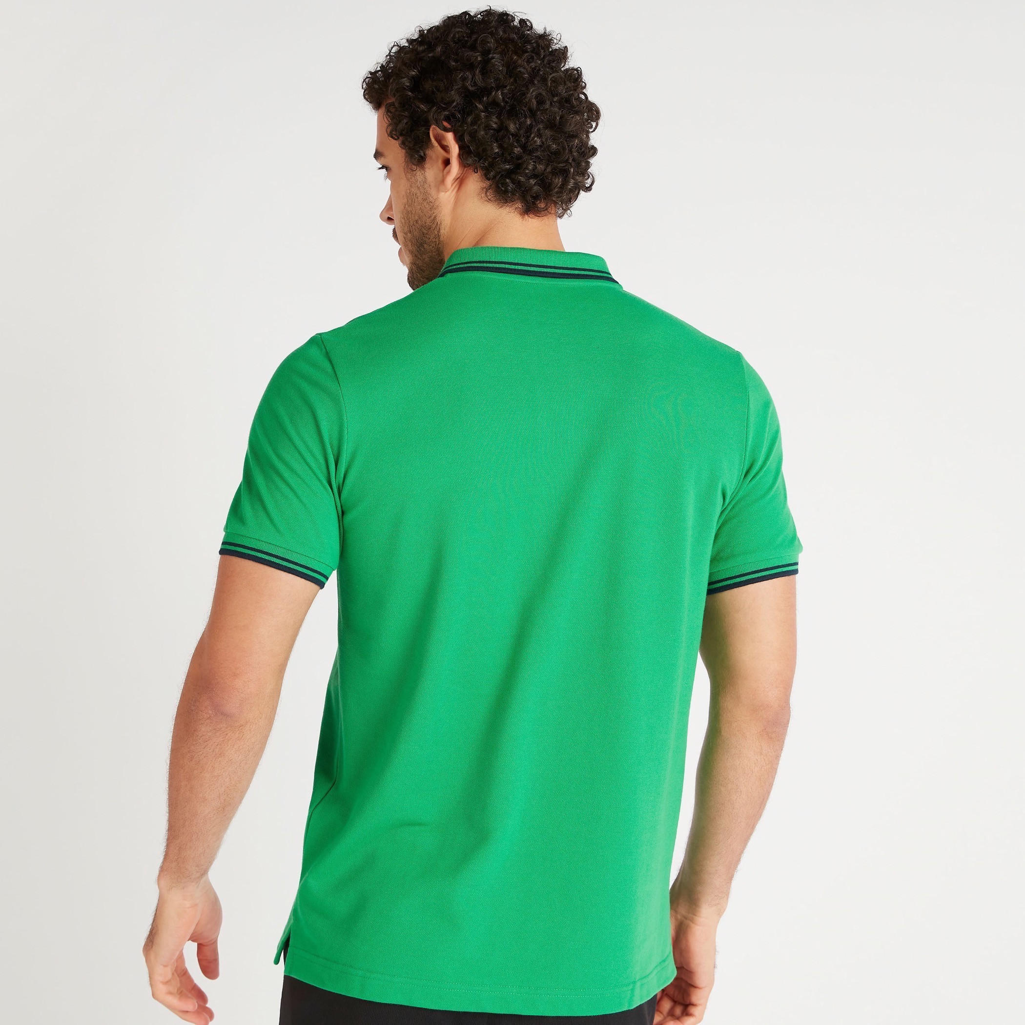 تيشيرت بولو سادة بأكمام قصيرة وتفاصيل خيوط بارزة-men-clothing-tshirtsandpolos-polos-image-4
