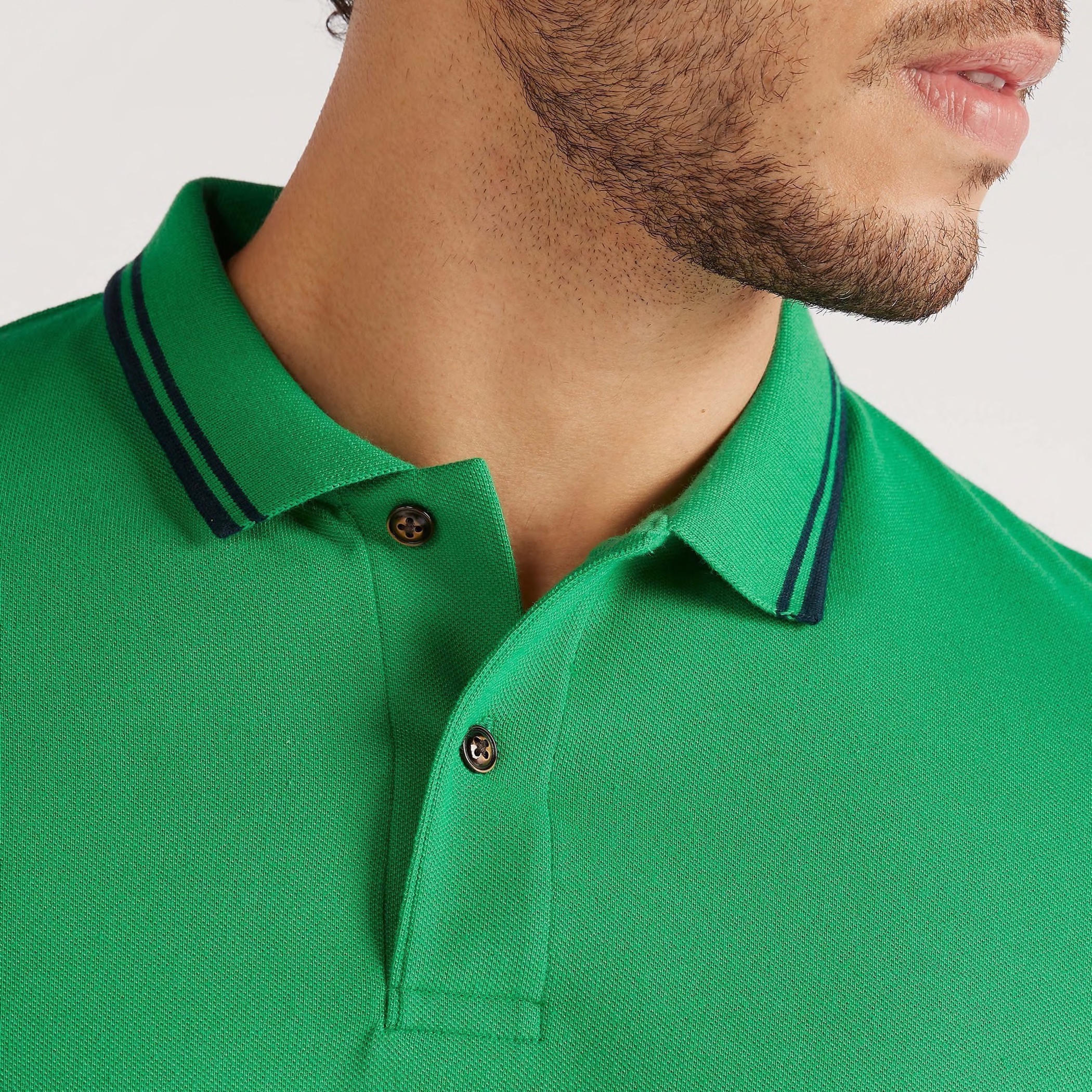 تيشيرت بولو سادة بأكمام قصيرة وتفاصيل خيوط بارزة-men-clothing-tshirtsandpolos-polos-image-5