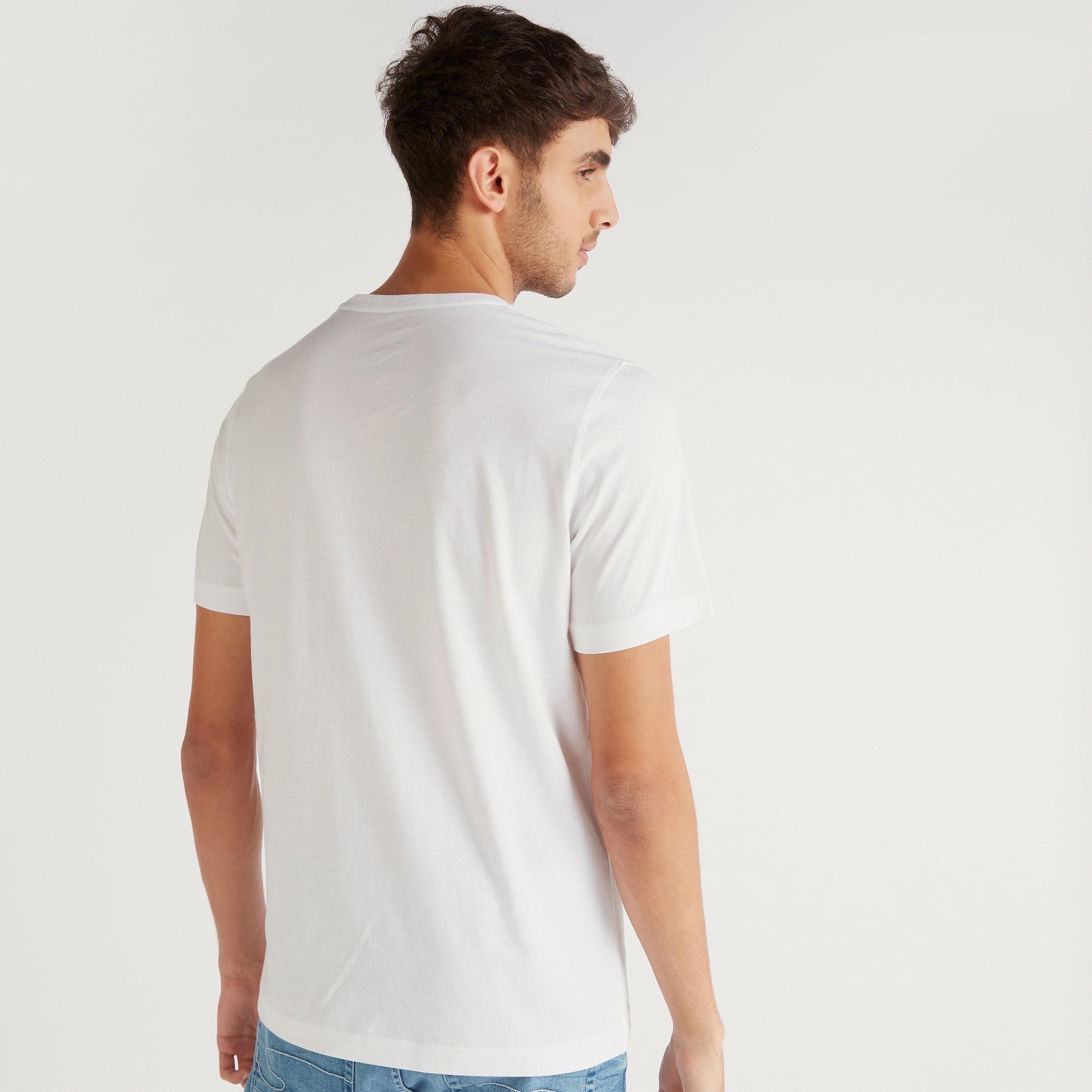 تيشيرت مستدام سليم فيت بياقة ضيّقة وأكمام قصيرة-men-clothing-tshirtsandpolos-tshirts-image-4