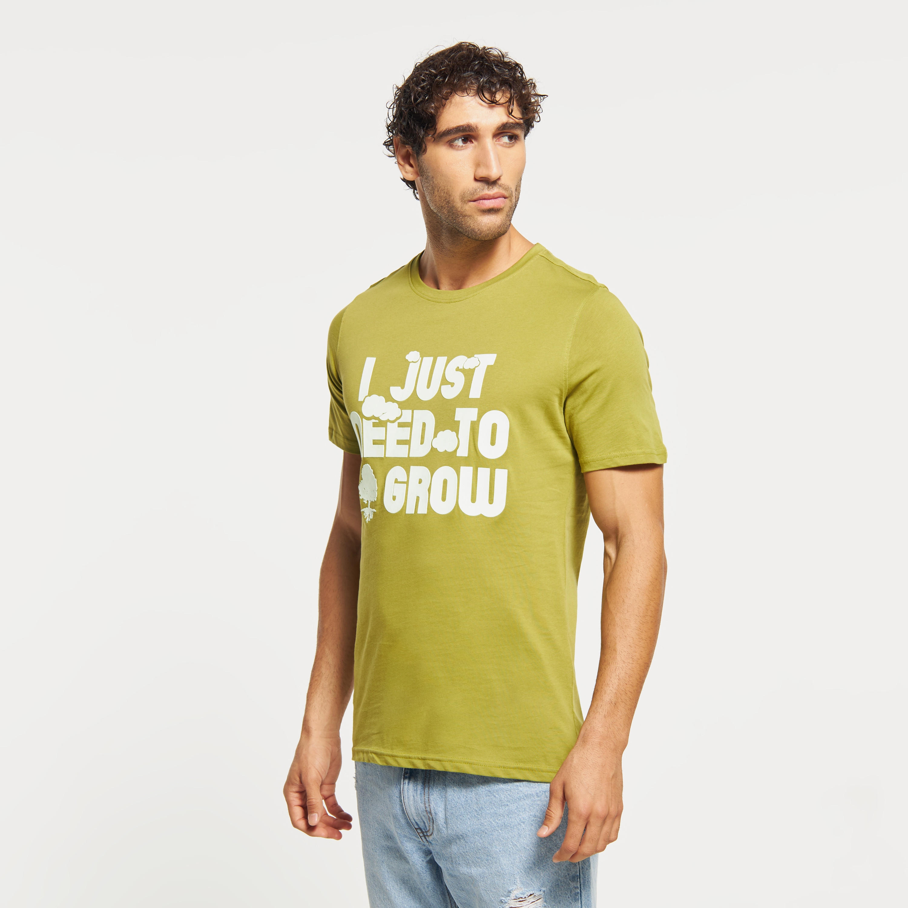 تيشيرت بياقة ضيّقة وأكمام قصيرة وطبعات-men-clothing-tshirtsandpolos-tshirts-image-1