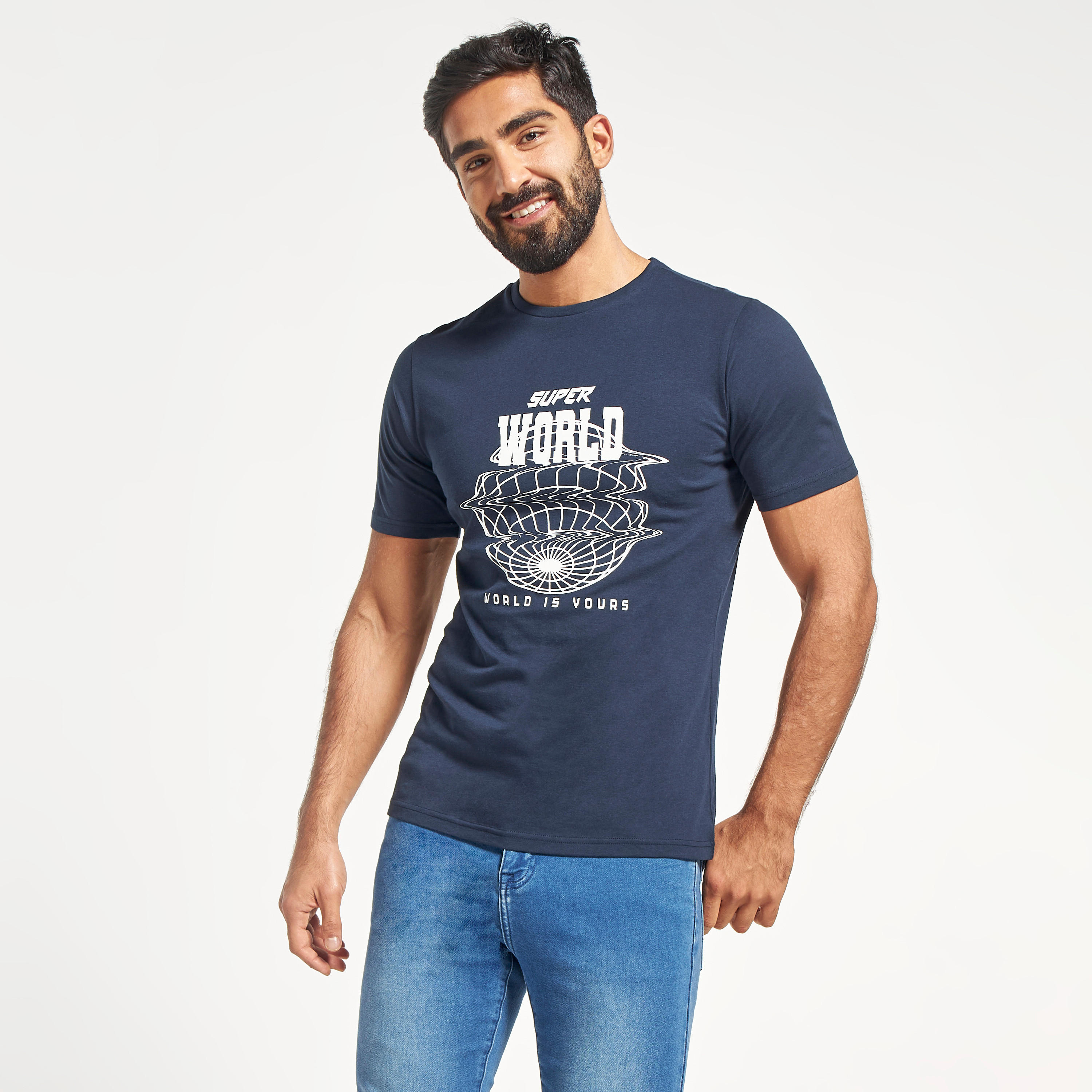 تيشيرت بياقة ضيّقة وأكمام قصيرة وطبعات-men-clothing-tshirtsandpolos-tshirts-image-1