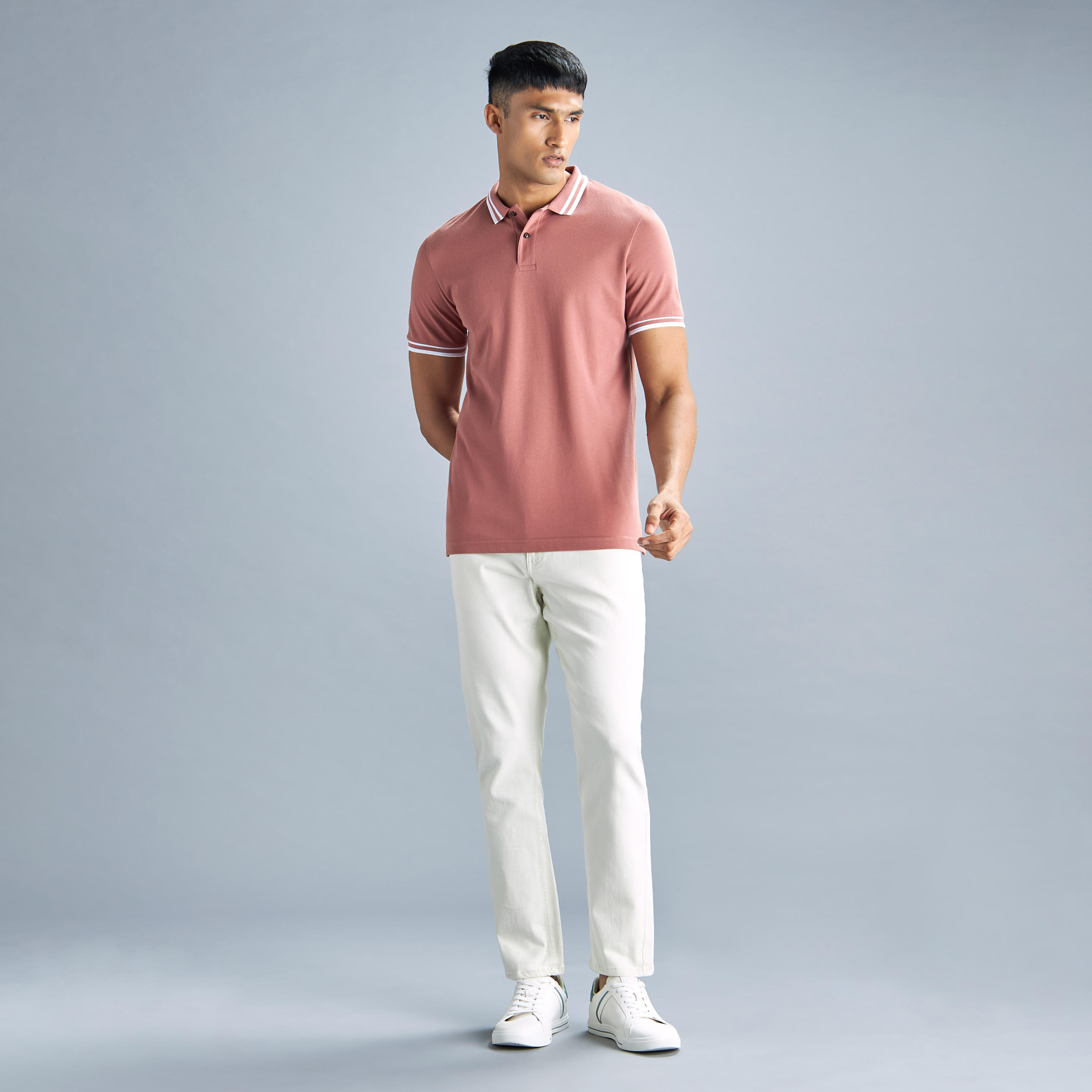 تيشيرت بولو سادة بأكمام قصيرة وأزرار-men-clothing-tshirtsandpolos-polos-image-26