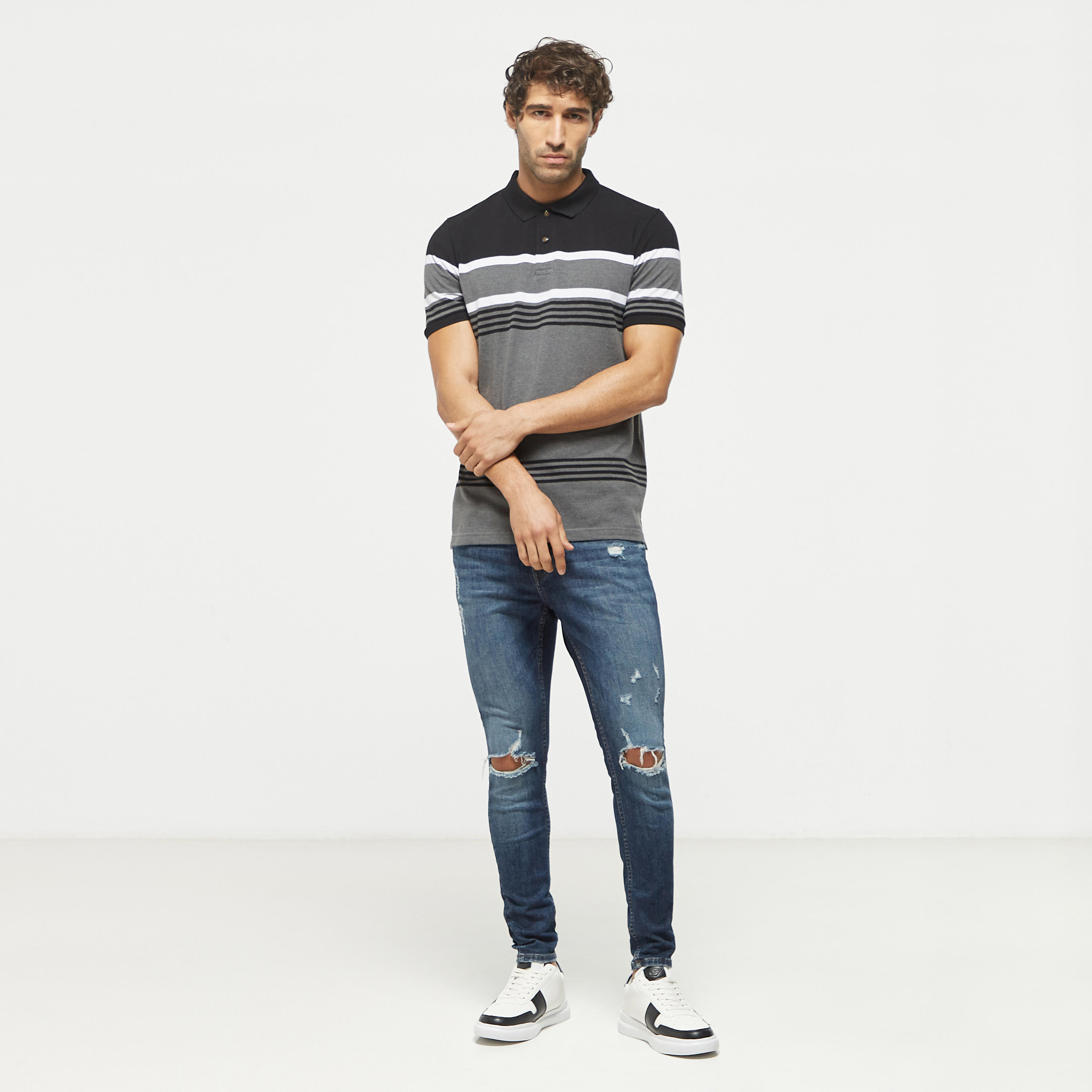 تيشيرت بولو مقلّم بأكمام قصيرة-men-clothing-tshirtsandpolos-polos-image-2