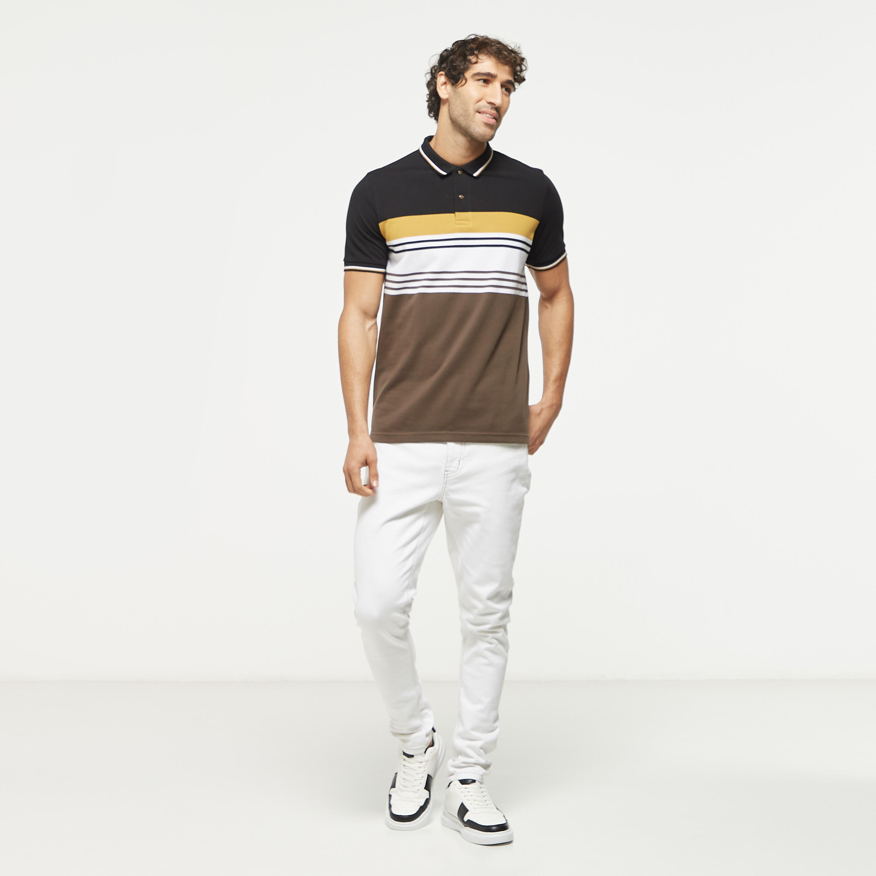 تيشيرت بولو مقلم بأكمام قصيرة وزر إغلاق-men-clothing-tshirtsandpolos-polos-image-2