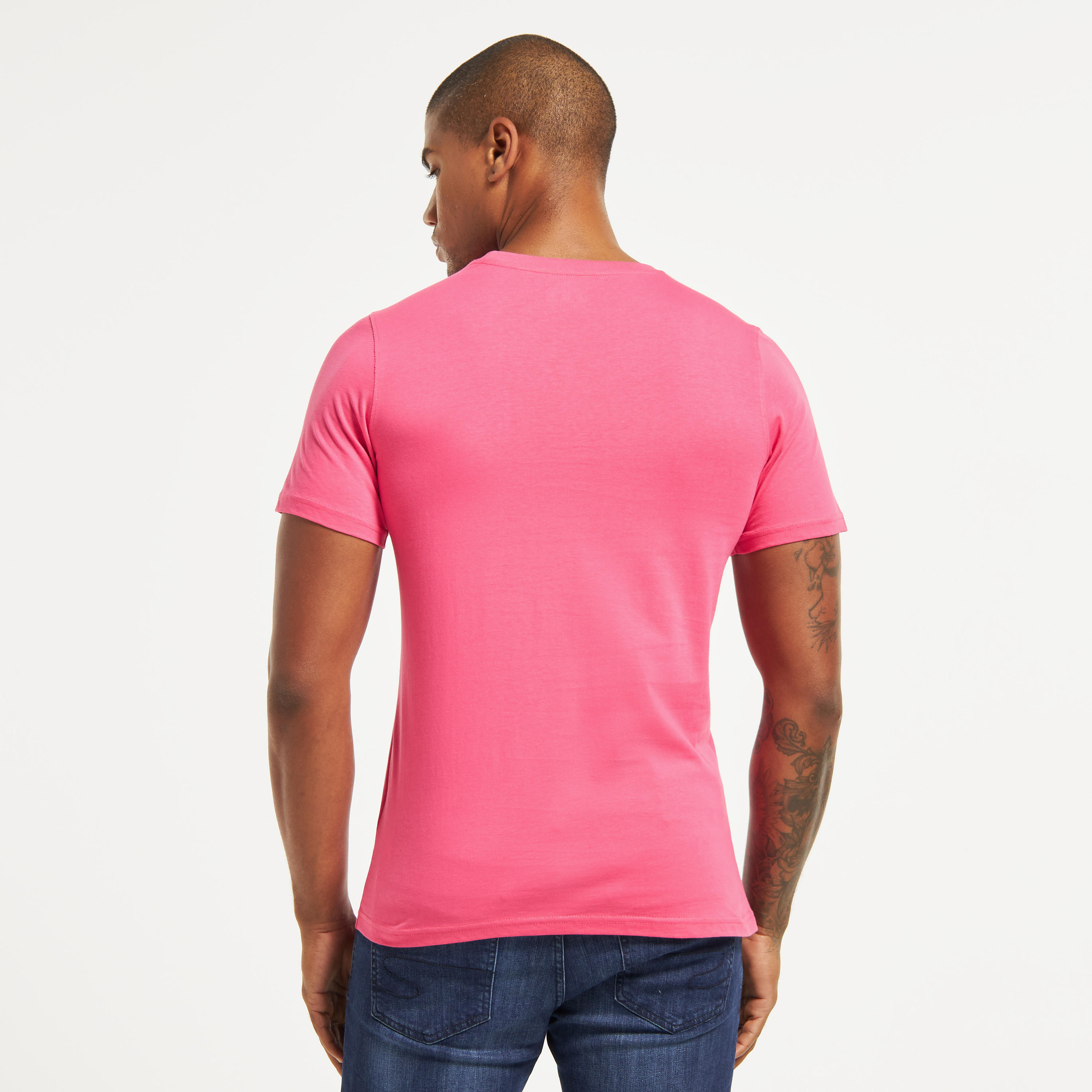 تيشيرت بياقة ضيّقة وأكمام قصيرة وطبعات-men-clothing-tshirtsandpolos-tshirts-image-3