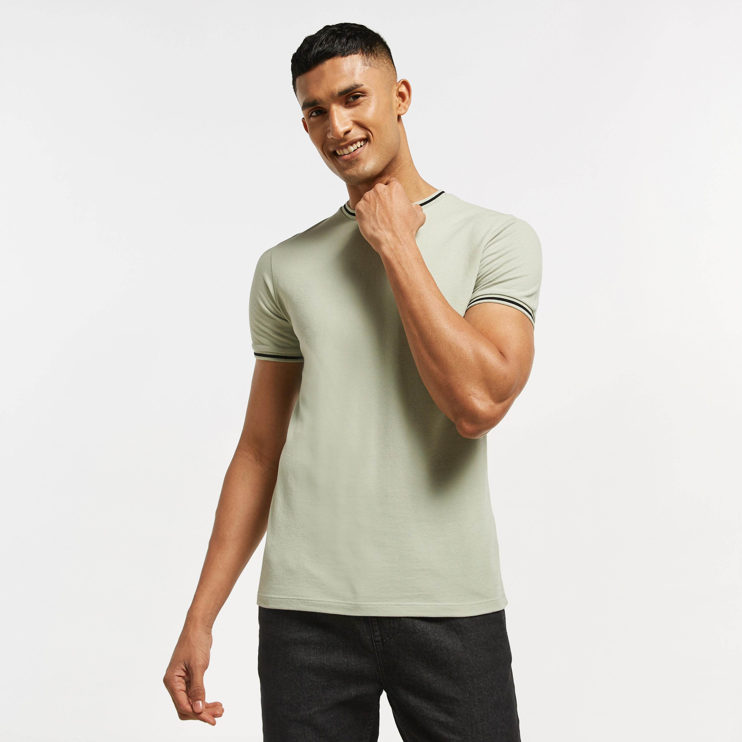 تيشيرت سادة بأكمام قصيرة وخيوط بارزة-men-clothing-tshirtsandpolos-tshirts-image-9
