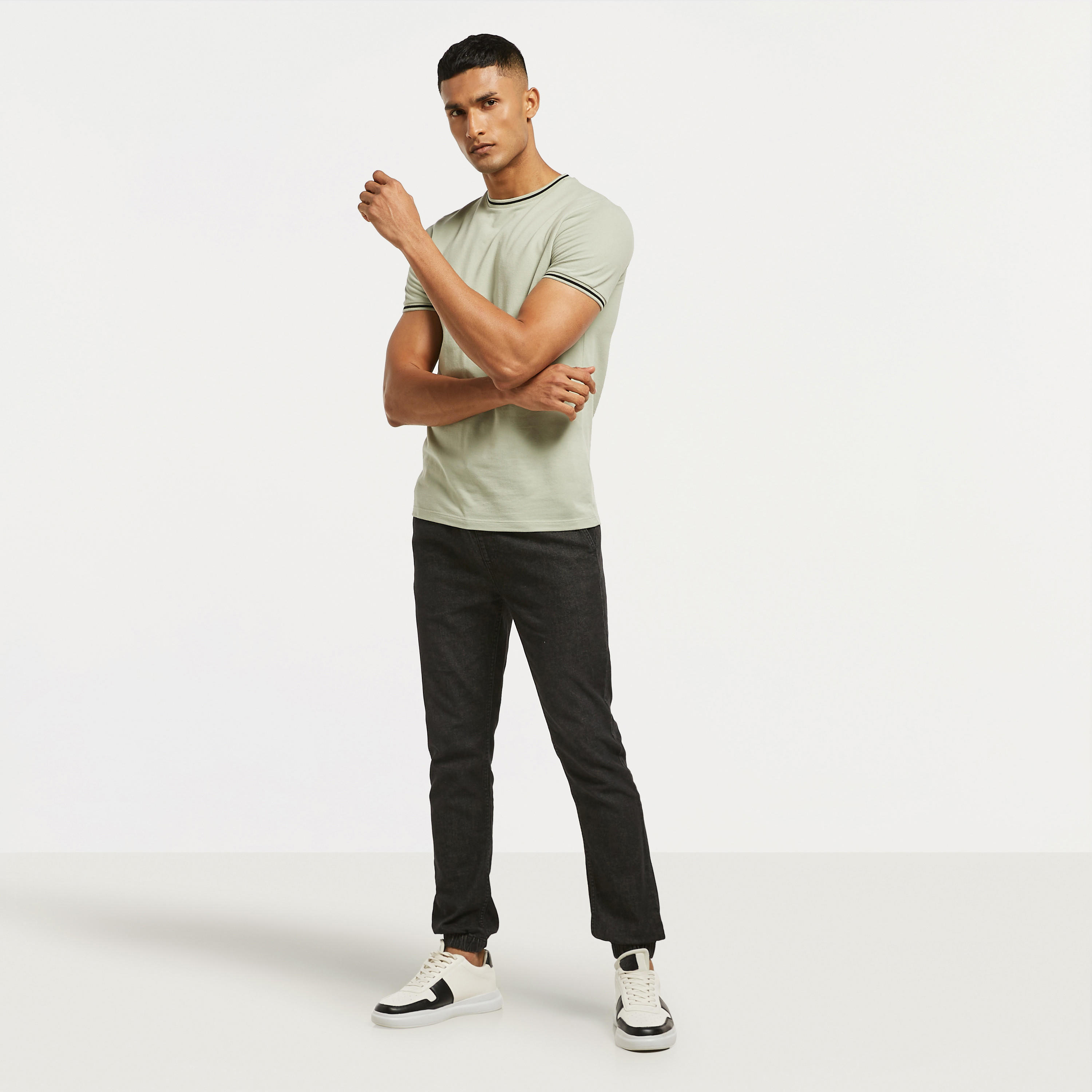 تيشيرت سادة بأكمام قصيرة وخيوط بارزة-men-clothing-tshirtsandpolos-tshirts-image-10