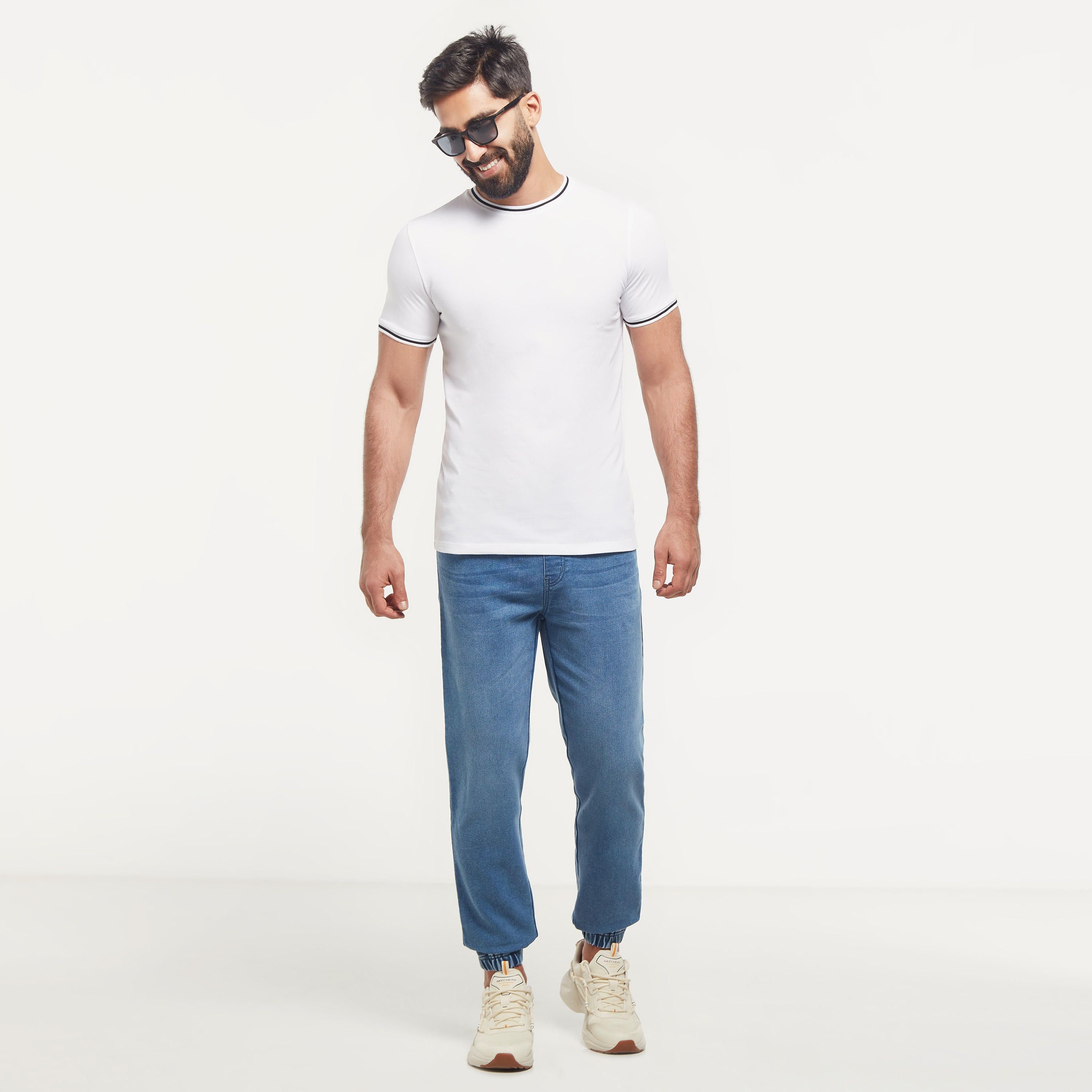 تيشيرت سادة بأكمام قصيرة وخيوط بارزة-men-clothing-tshirtsandpolos-tshirts-image-14