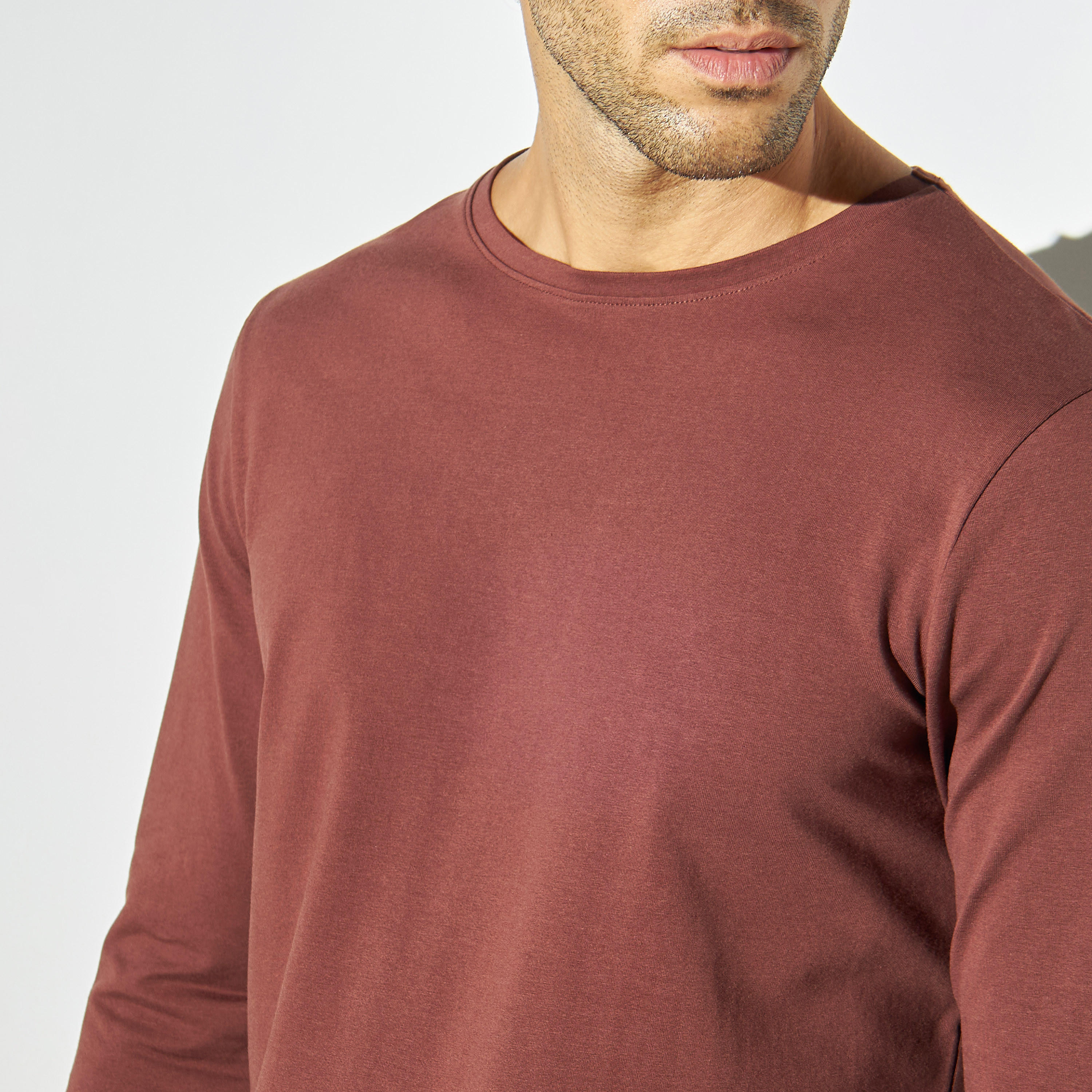 تيشيرت سادة بياقة ضيّقة وأكمام طويلة-men-clothing-tshirtsandpolos-tshirts-image-1