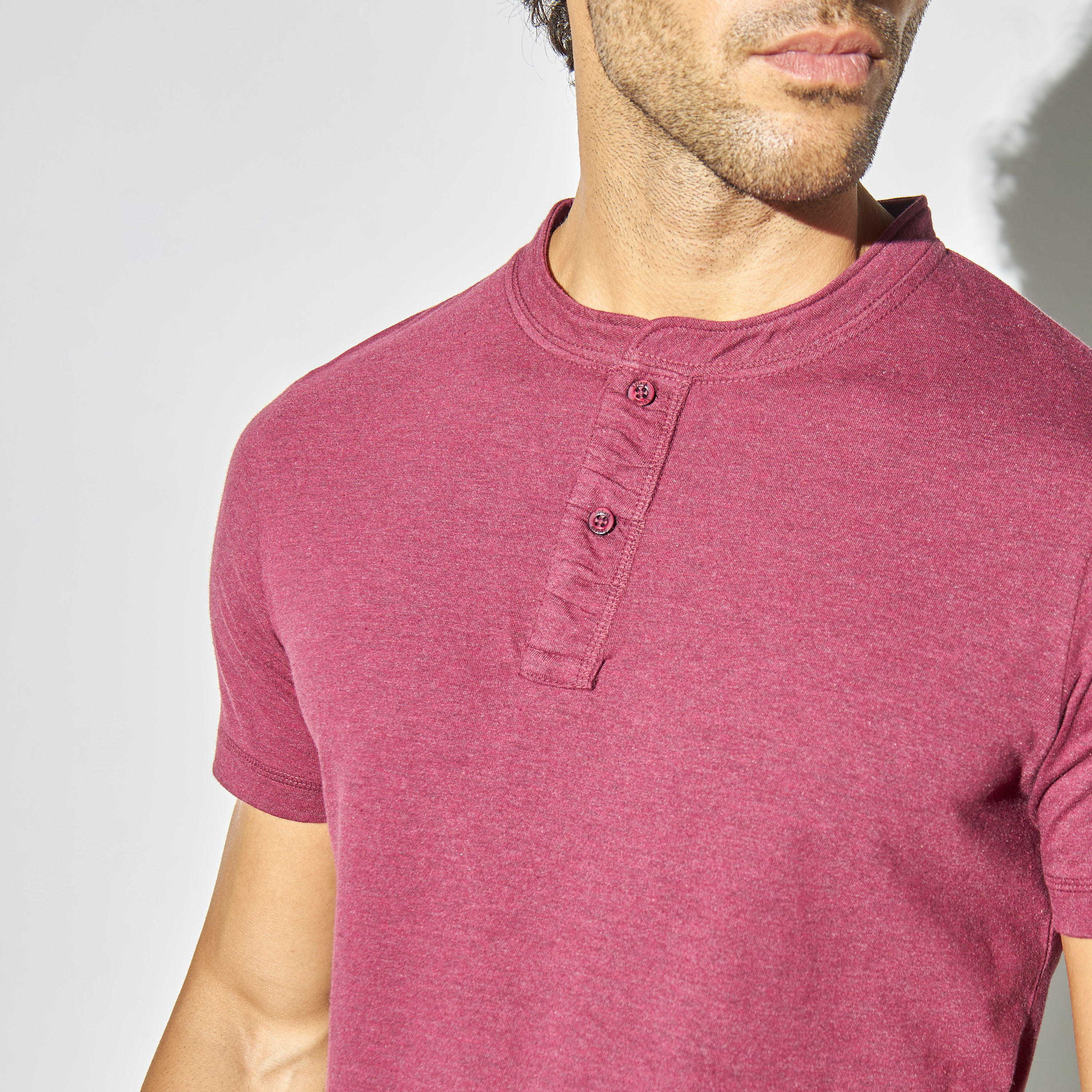 تيشيرت سادة بياقة هينلي وأكمام قصيرة-men-clothing-tshirtsandpolos-tshirts-image-1