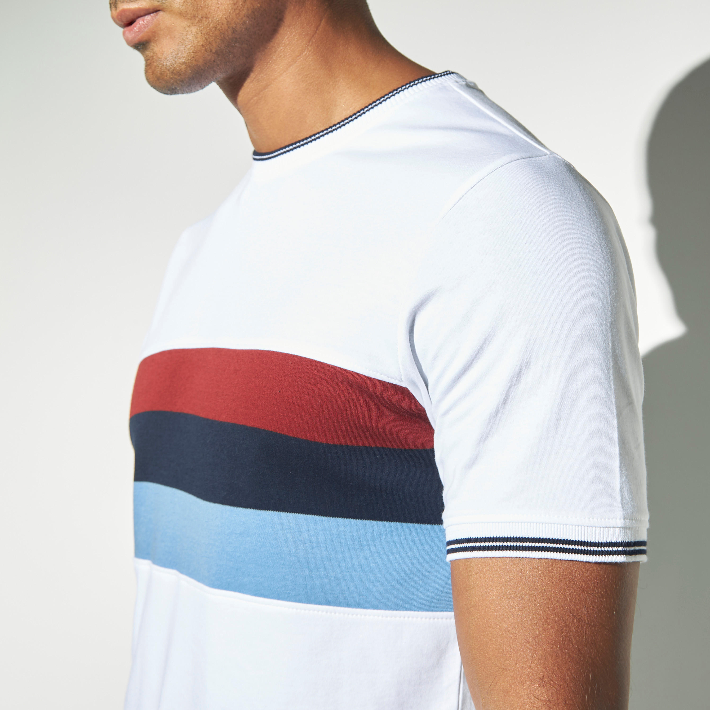 تيشيرت مخطط بياقة ضيقة وأكمام قصيرة-men-clothing-tshirtsandpolos-tshirts-image-4