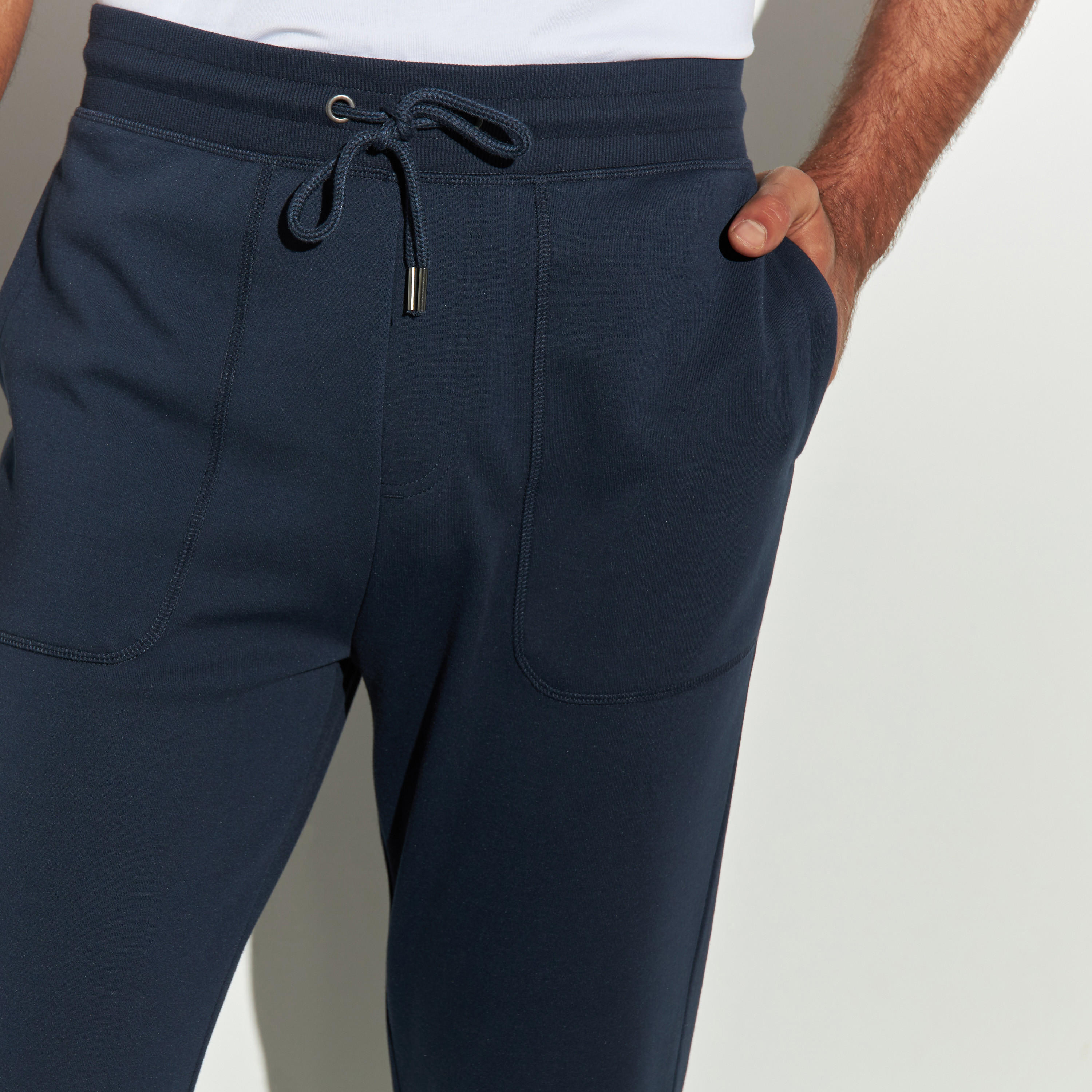 بنطلون رياضي بقصّة مريحة ورباط إغلاق وجيوب-men-clothing-bottoms-joggers-image-2