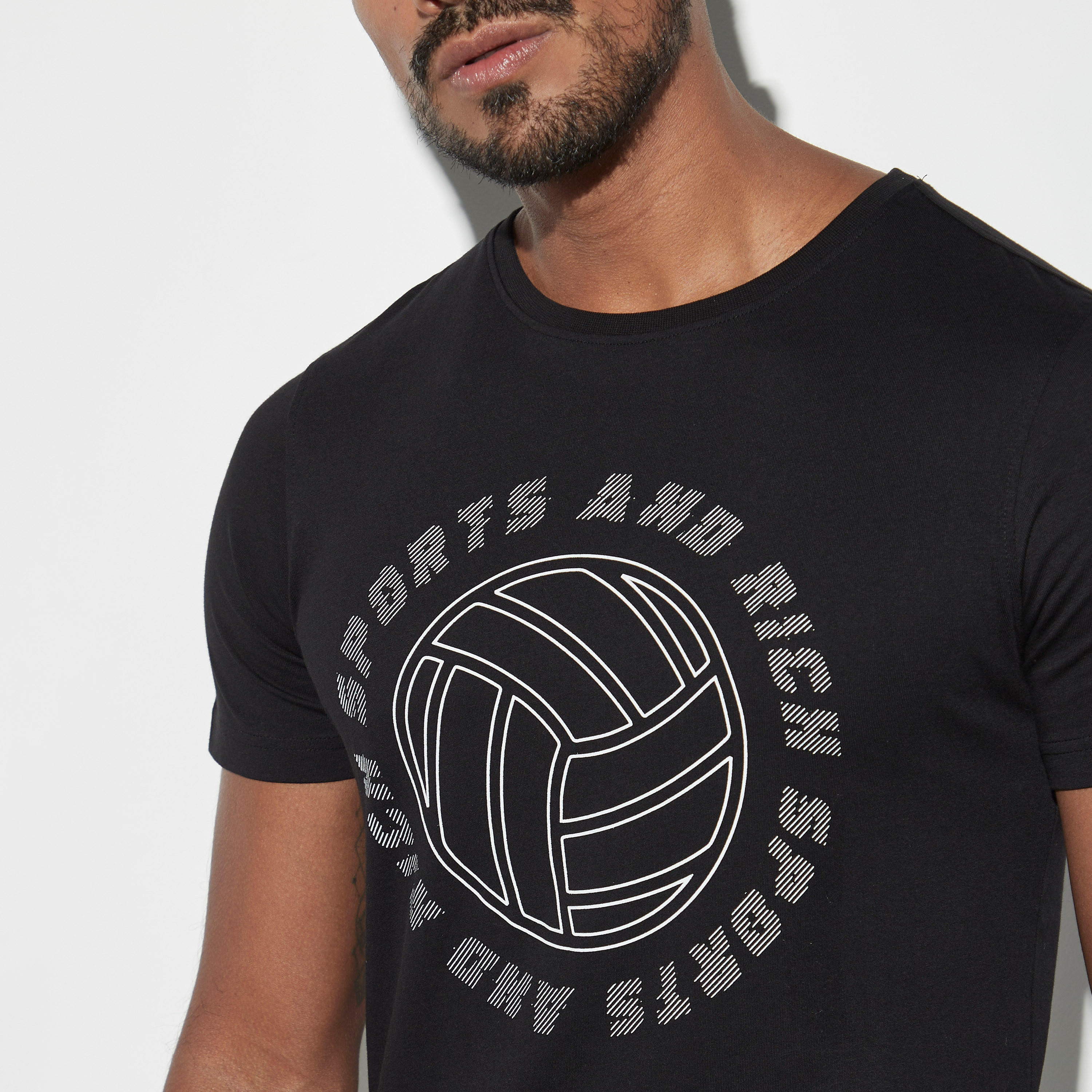 تيشيرت بياقة ضيقة وأكمام قصيرة وطبعات-men-clothing-tshirtsandpolos-tshirts-image-4
